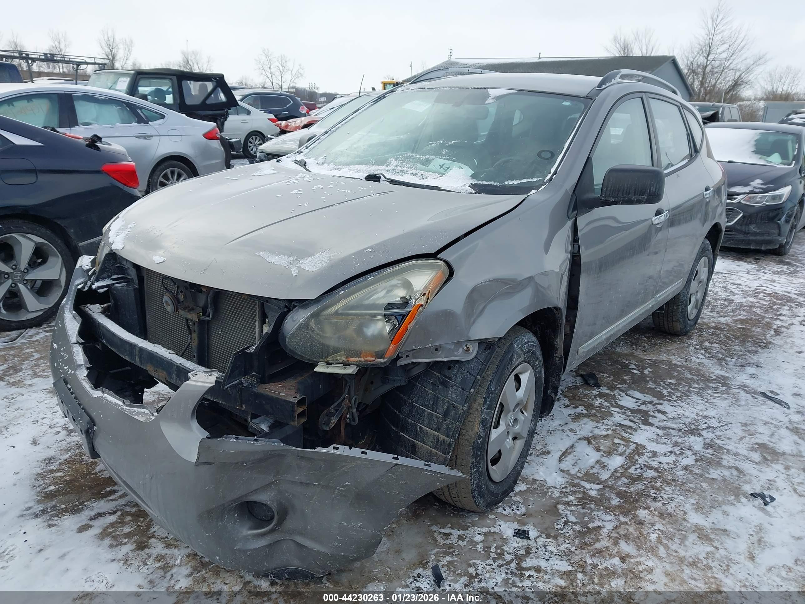 NISSAN ROGUE image 2