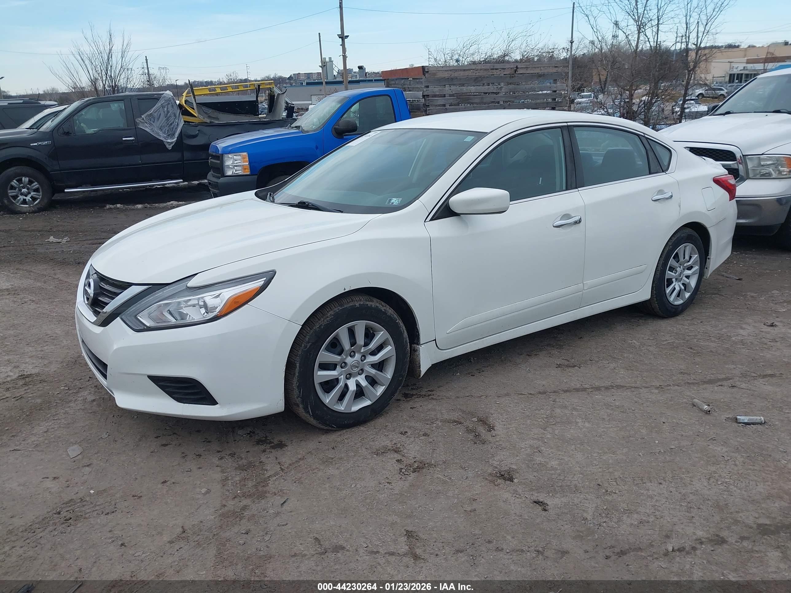 NISSAN ALTIMA image 2