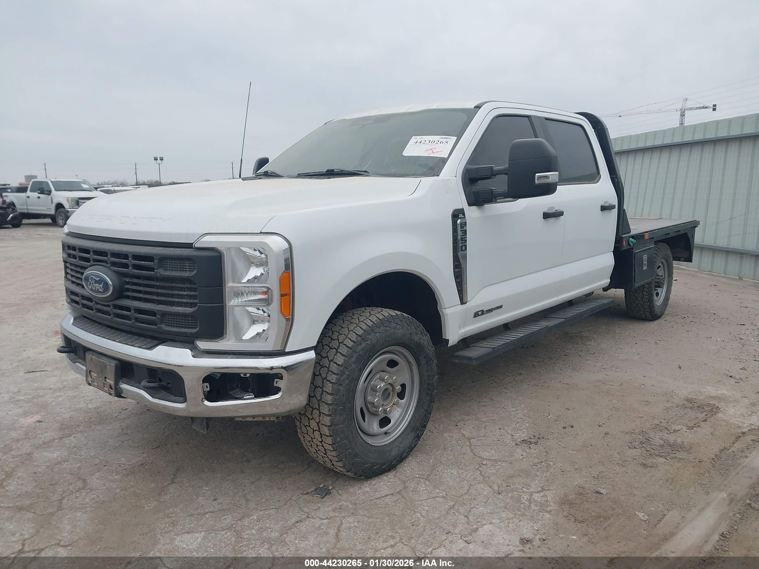 FORD F-350 image 2