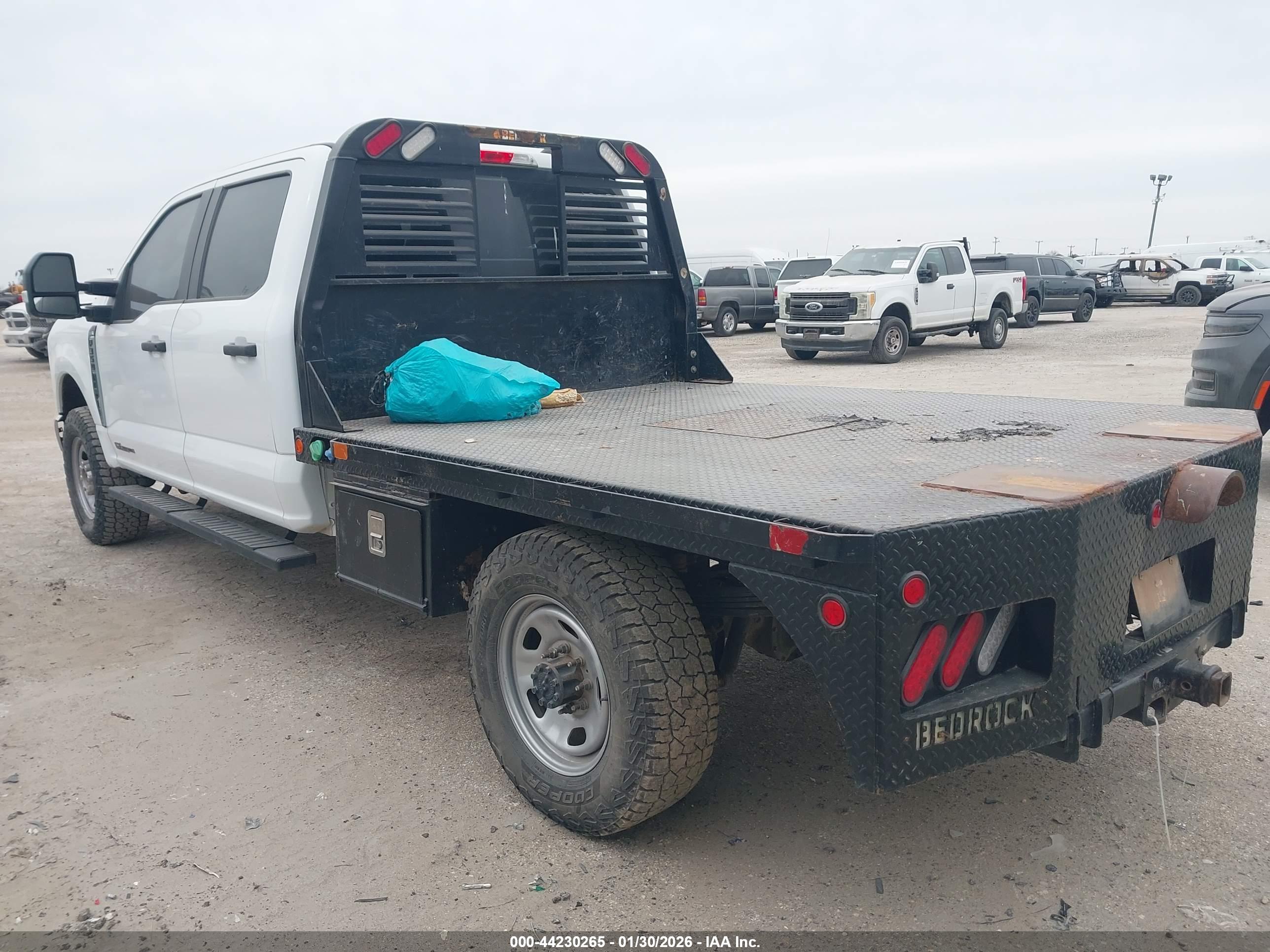 FORD F-350 image 3