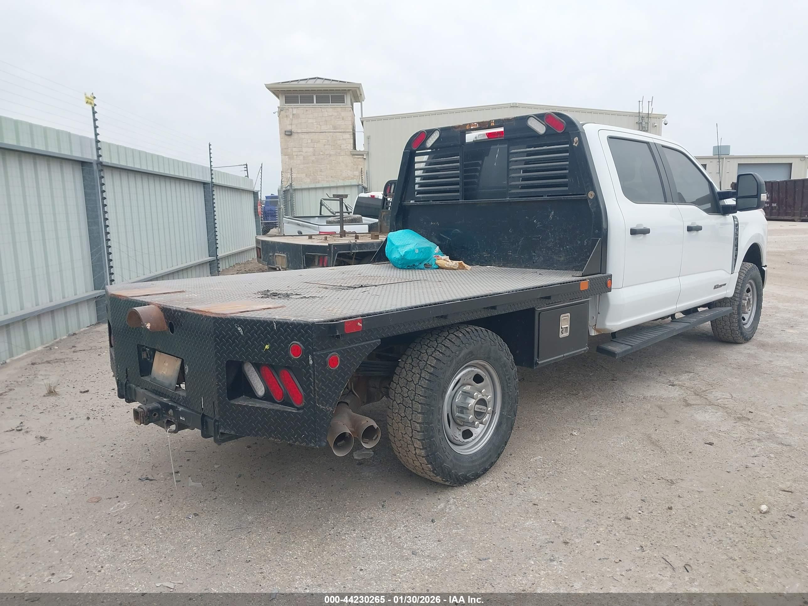 FORD F-350 image 4