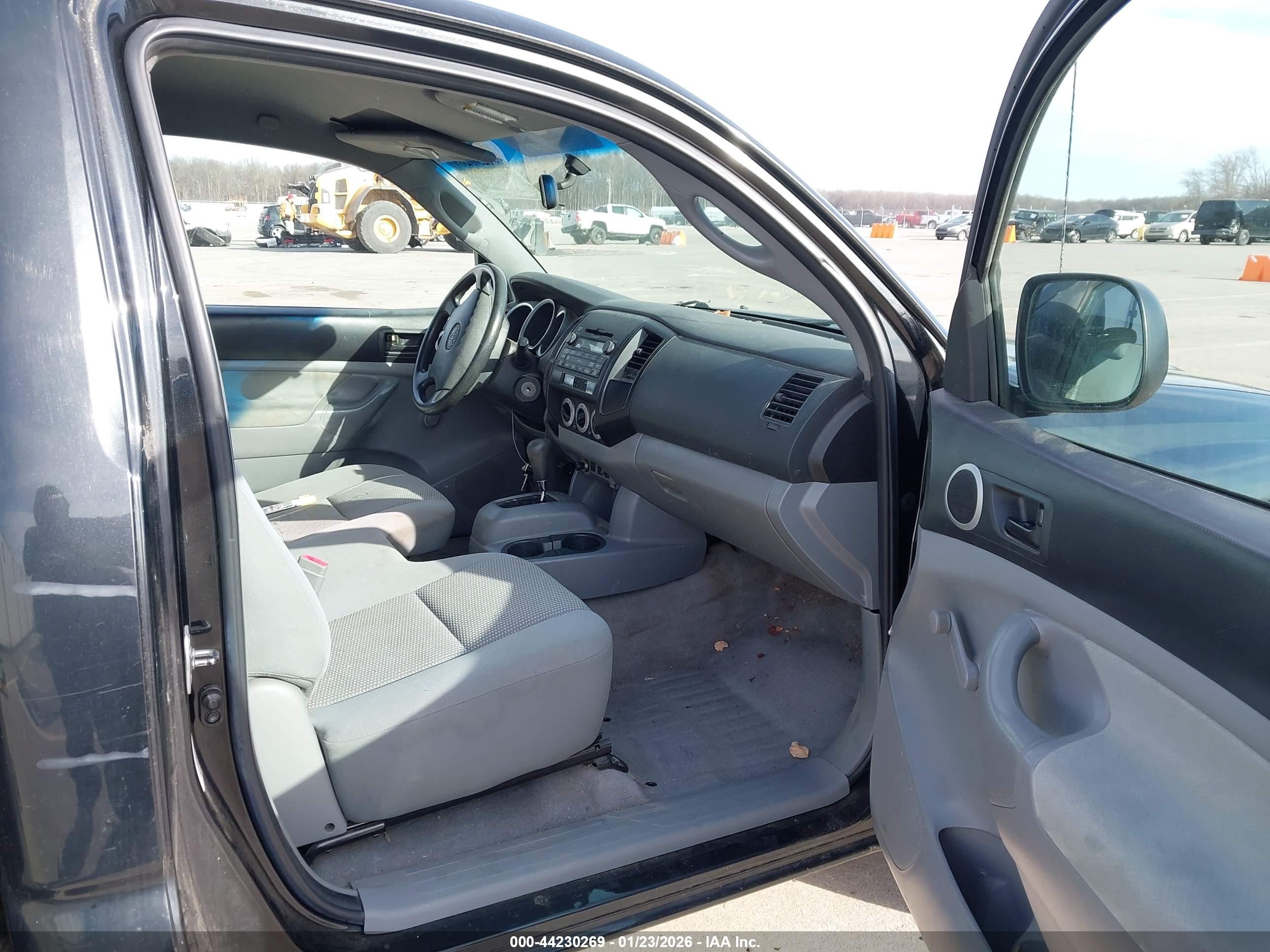 TOYOTA TACOMA image 5