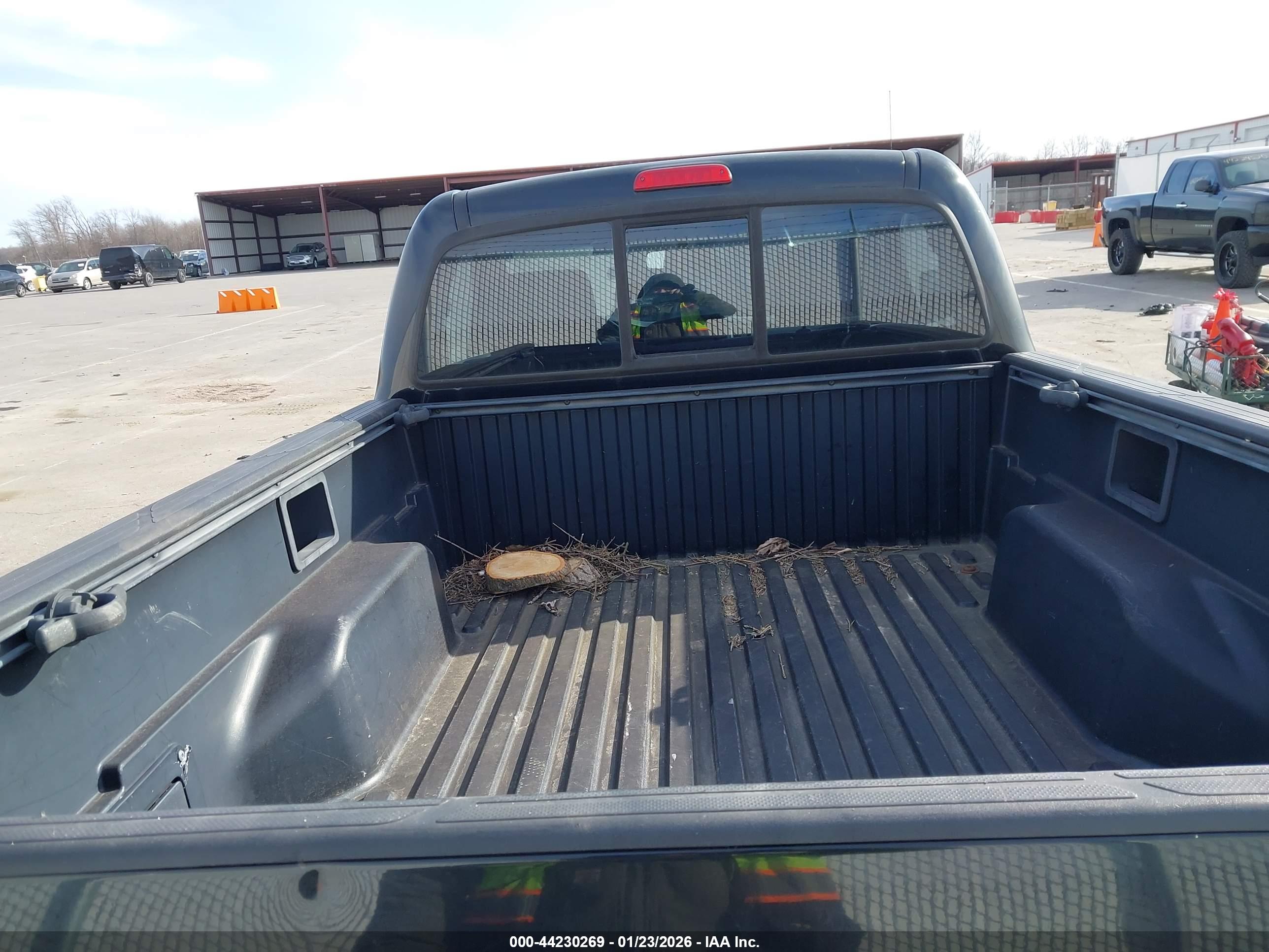 TOYOTA TACOMA image 8