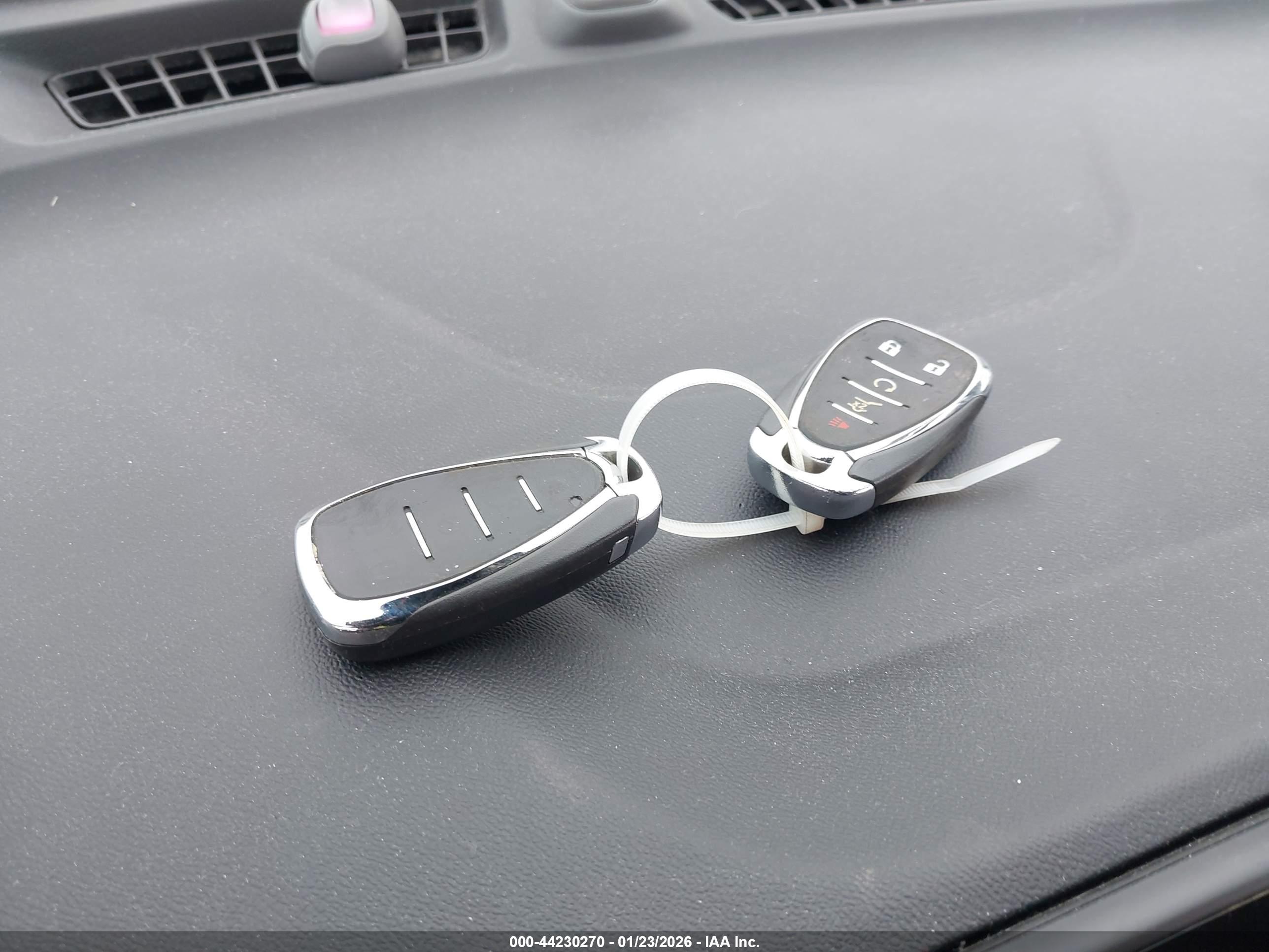 CHEVROLET EQUINOX image 11