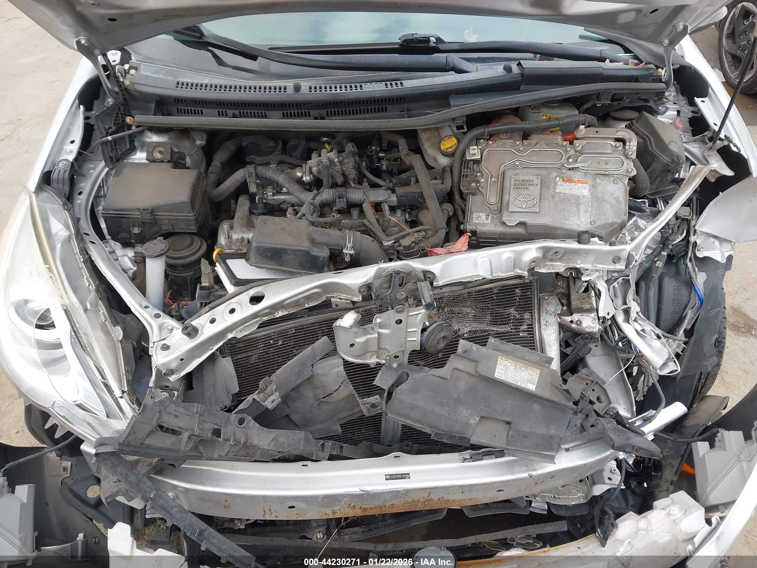 TOYOTA PRIUS image 10
