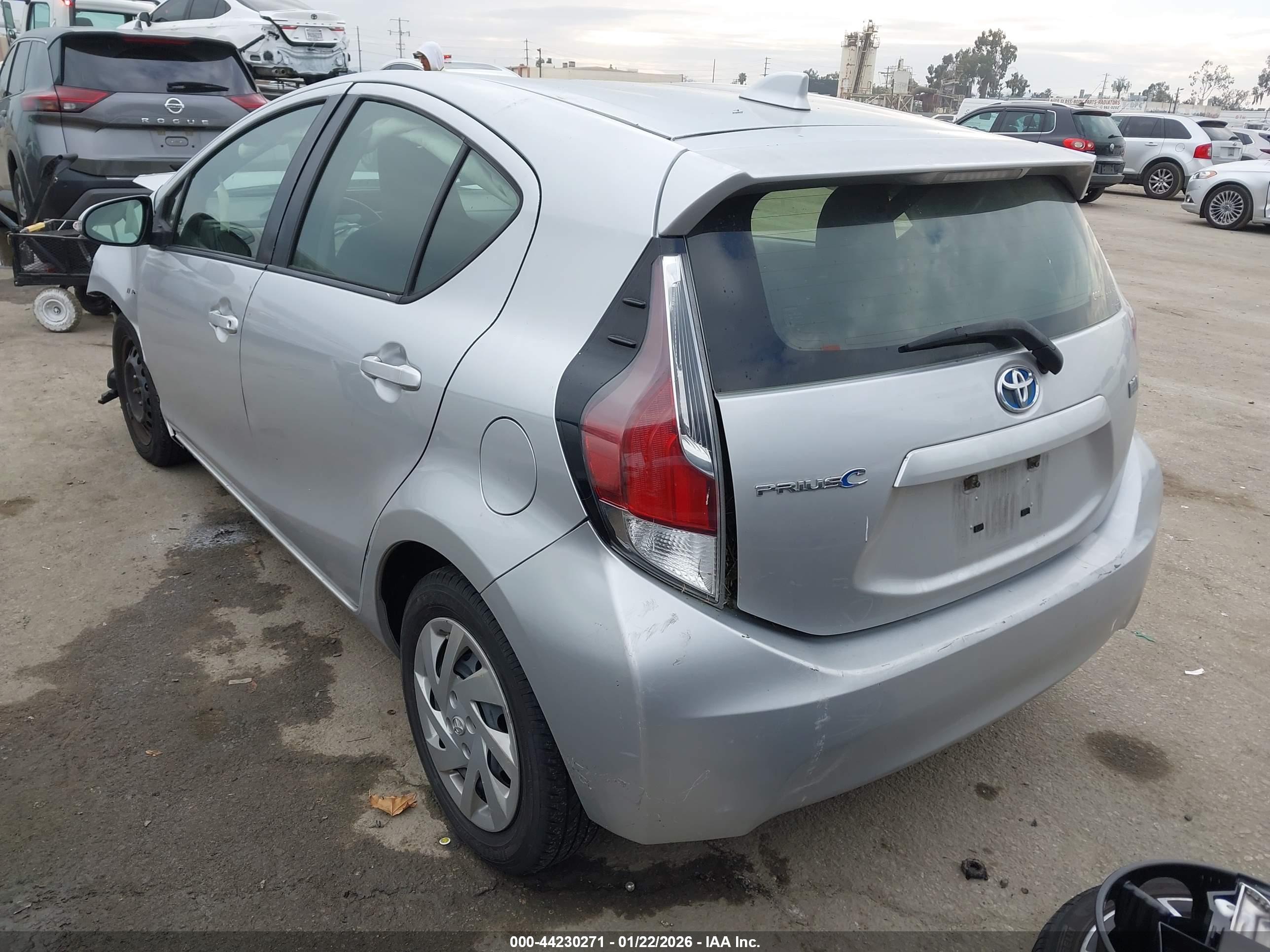 TOYOTA PRIUS image 3