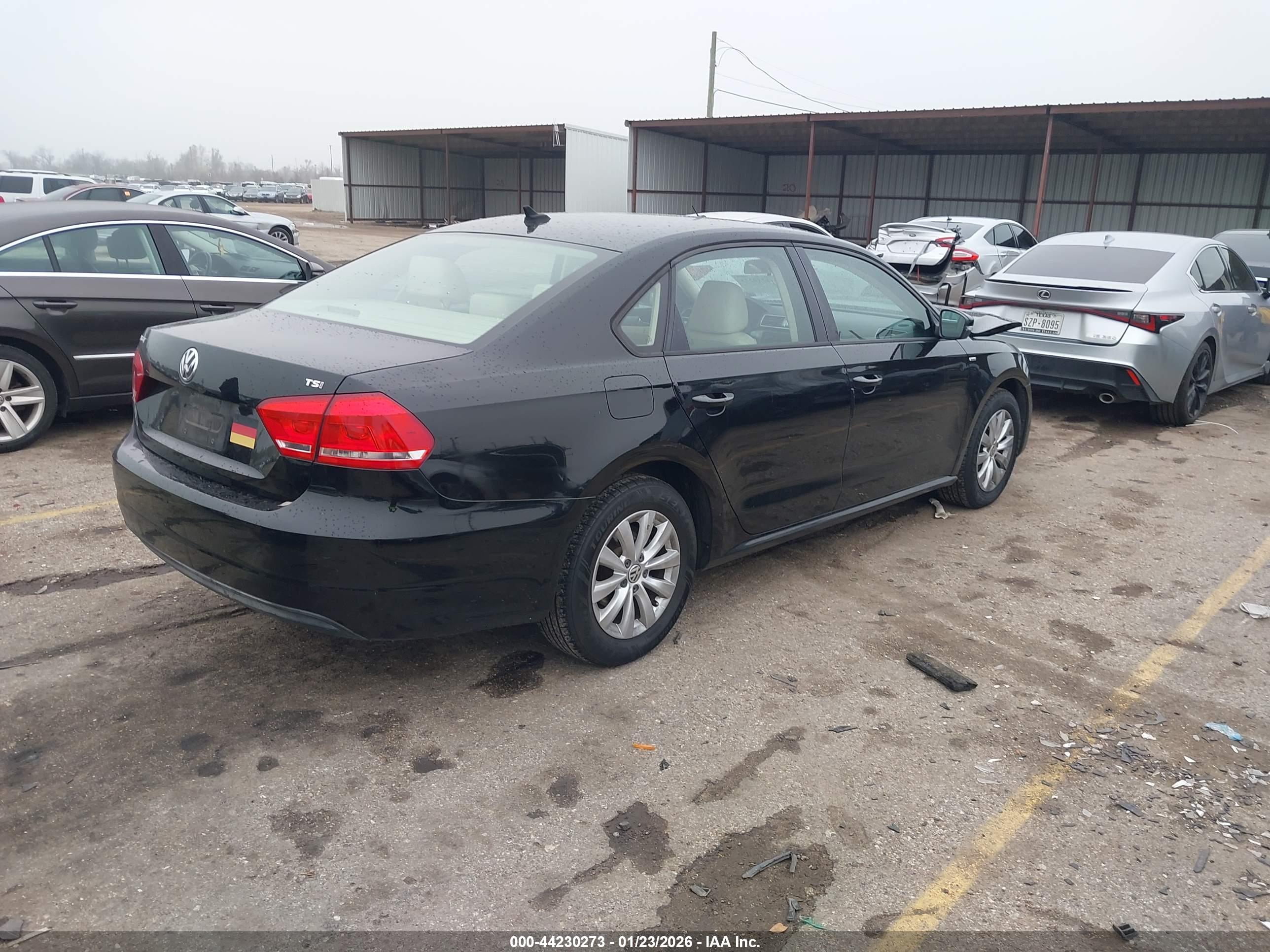 VOLKSWAGEN PASSAT image 4