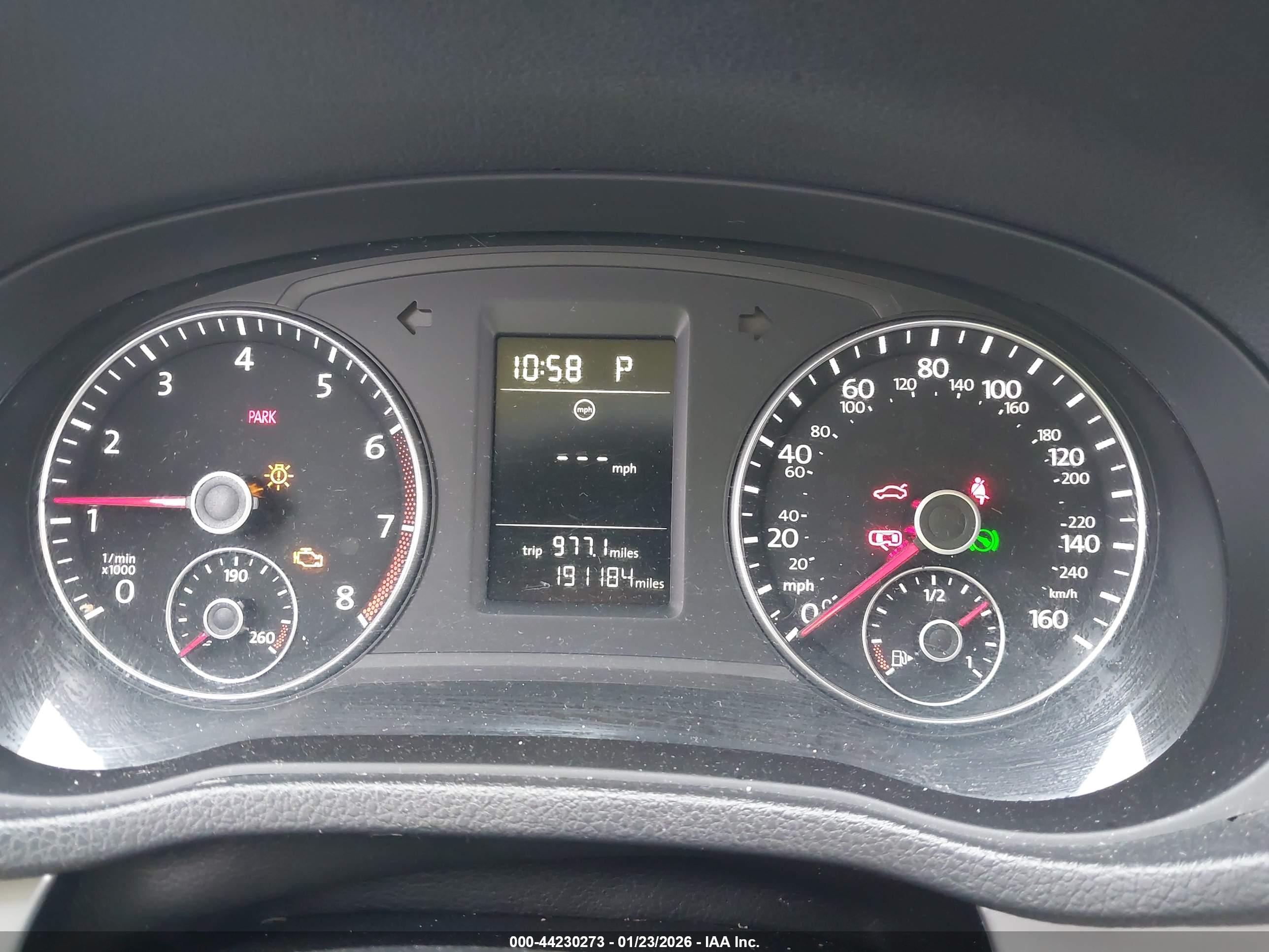 VOLKSWAGEN PASSAT image 7