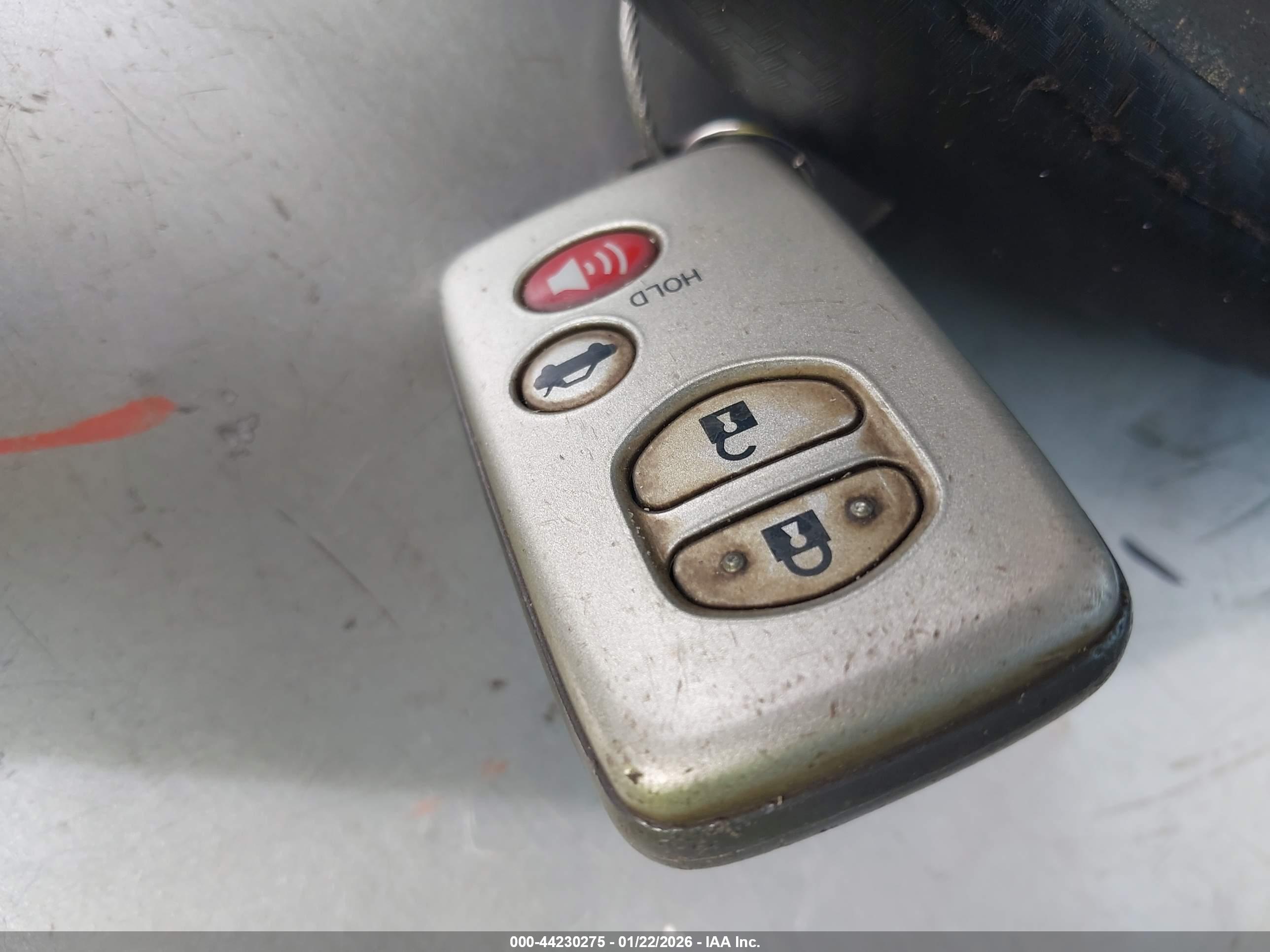 TOYOTA PRIUS image 11