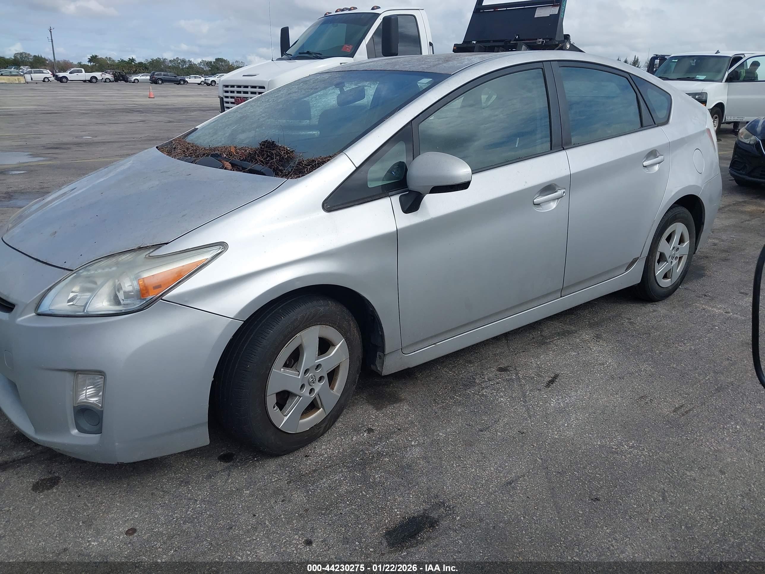 TOYOTA PRIUS image 2