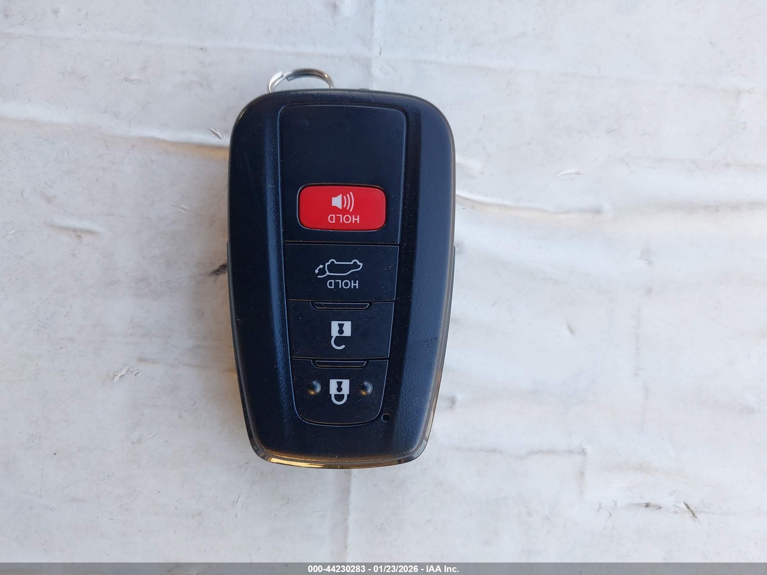TOYOTA RAV4 image 11