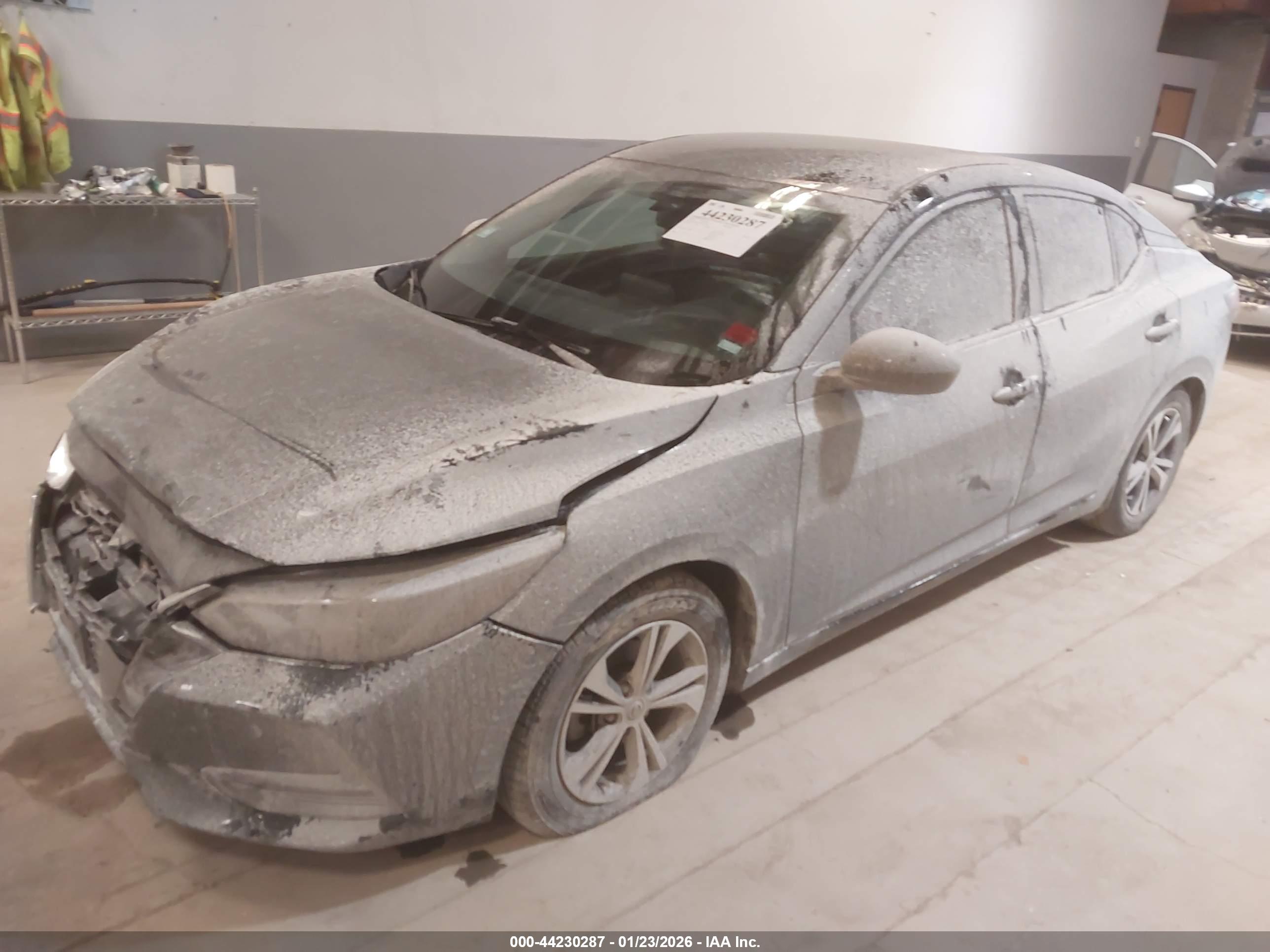 NISSAN SENTRA image 2