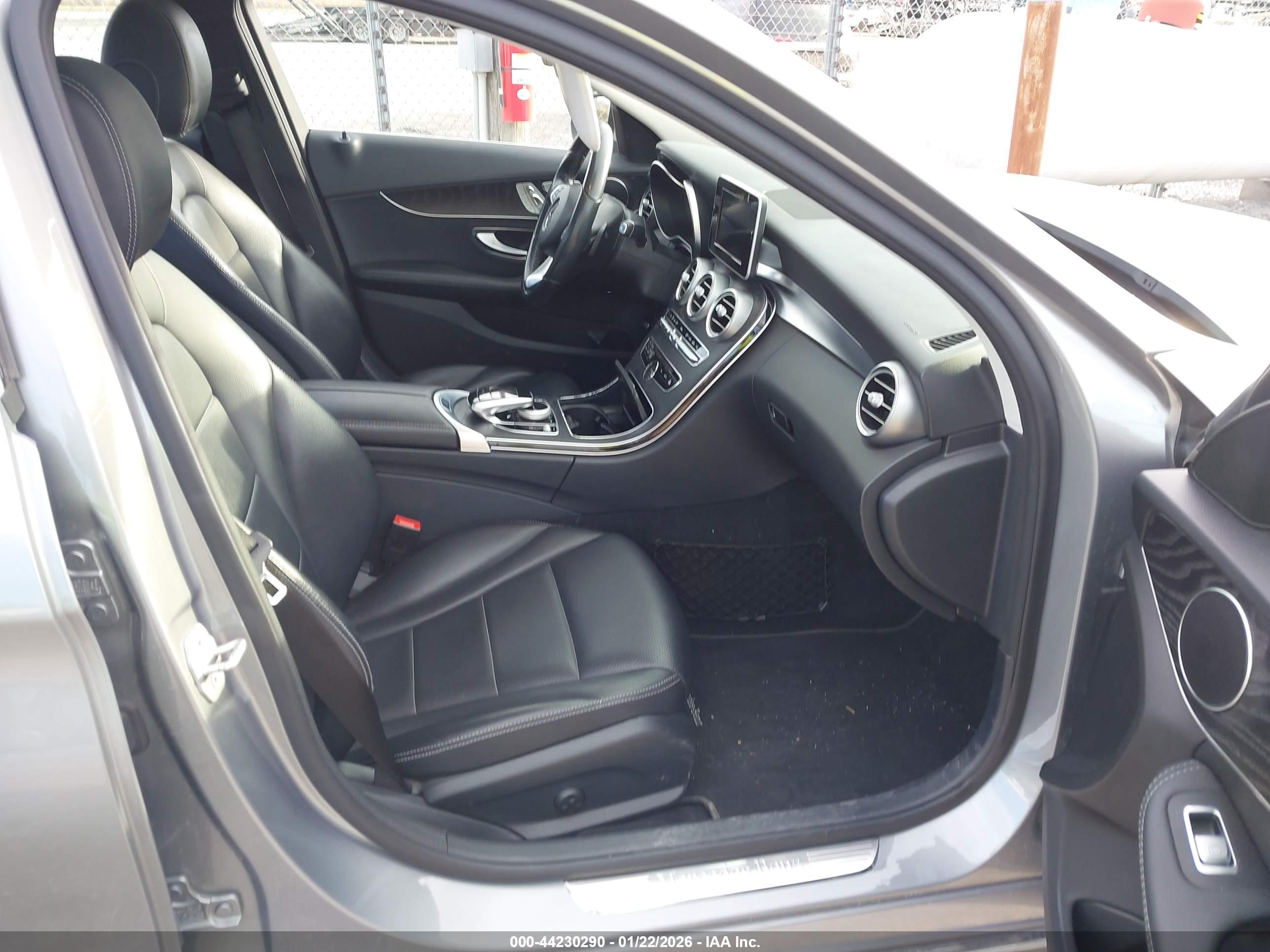 MERCEDES-BENZ C image 5