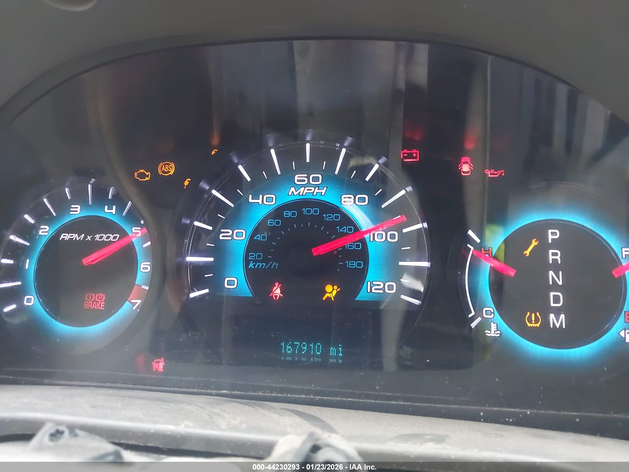 FORD FUSION image 7
