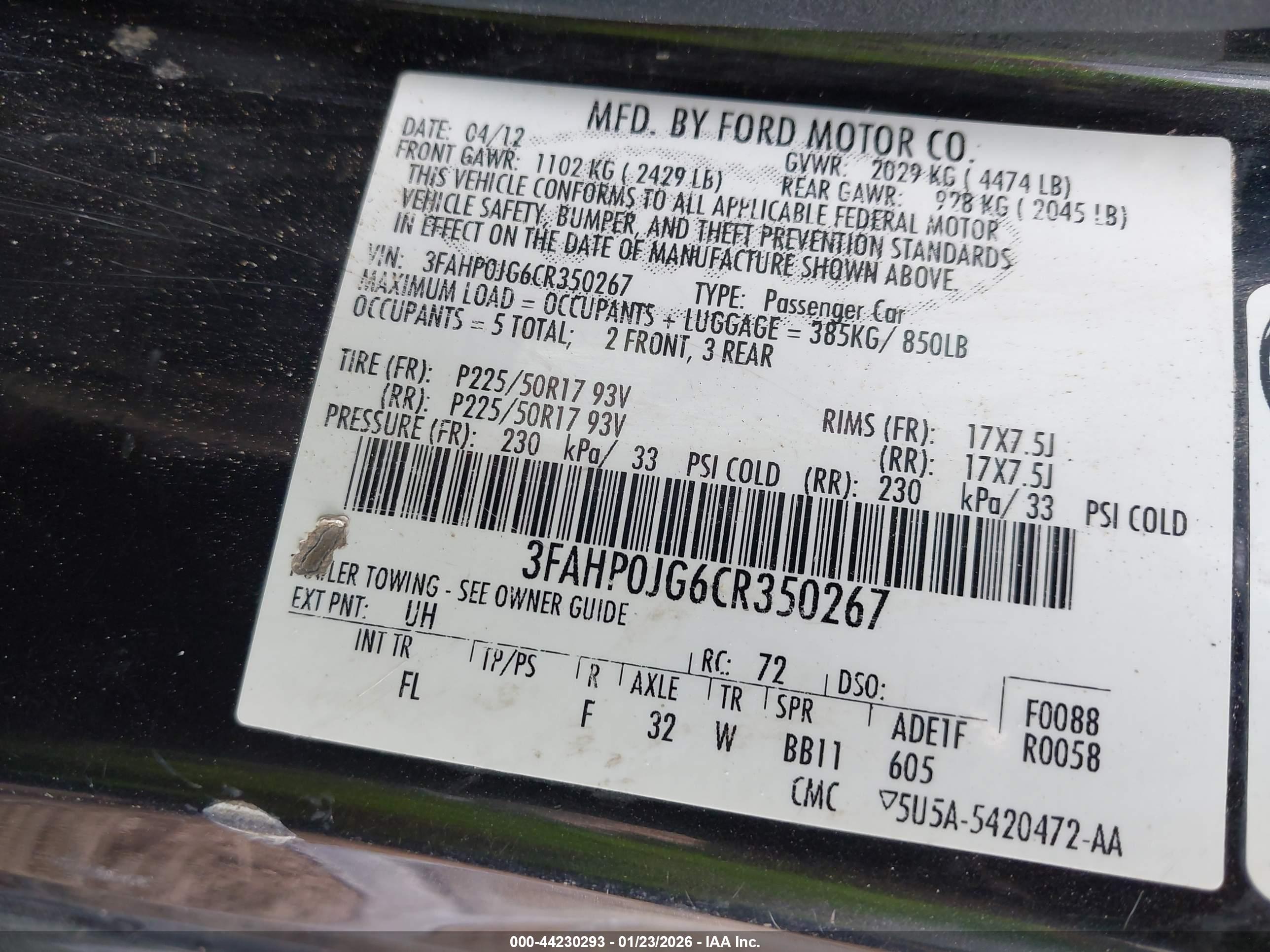 FORD FUSION image 9
