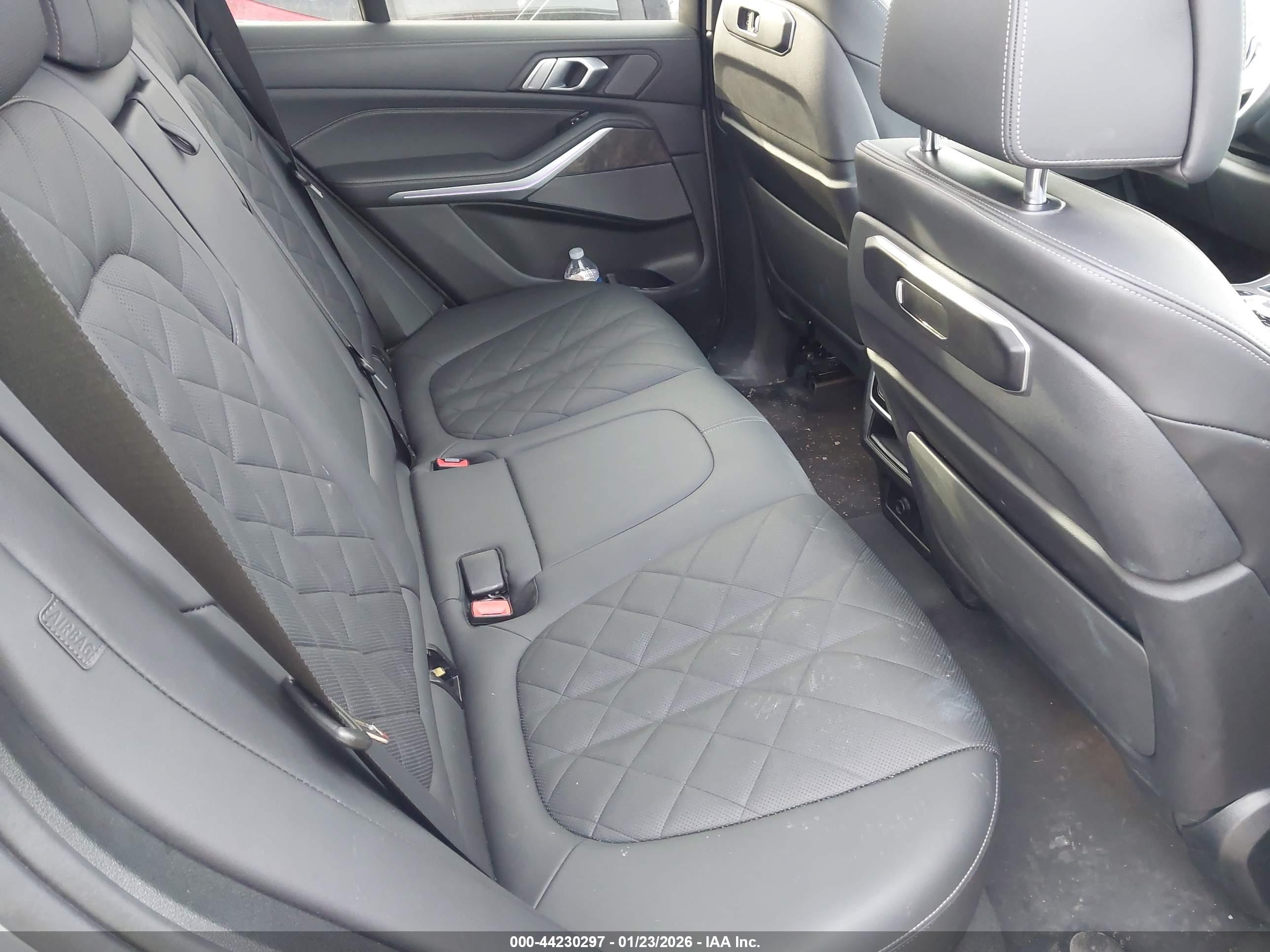 BMW X5 image 8