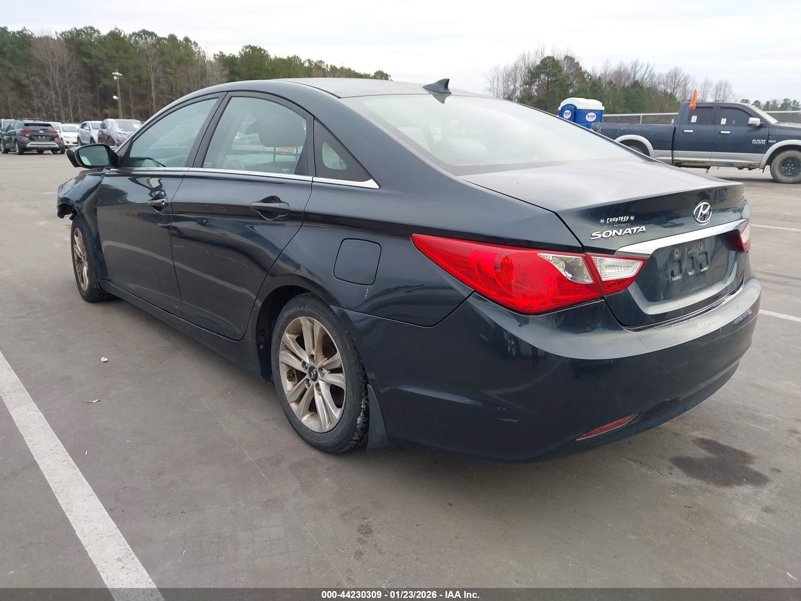 HYUNDAI SONATA image 3