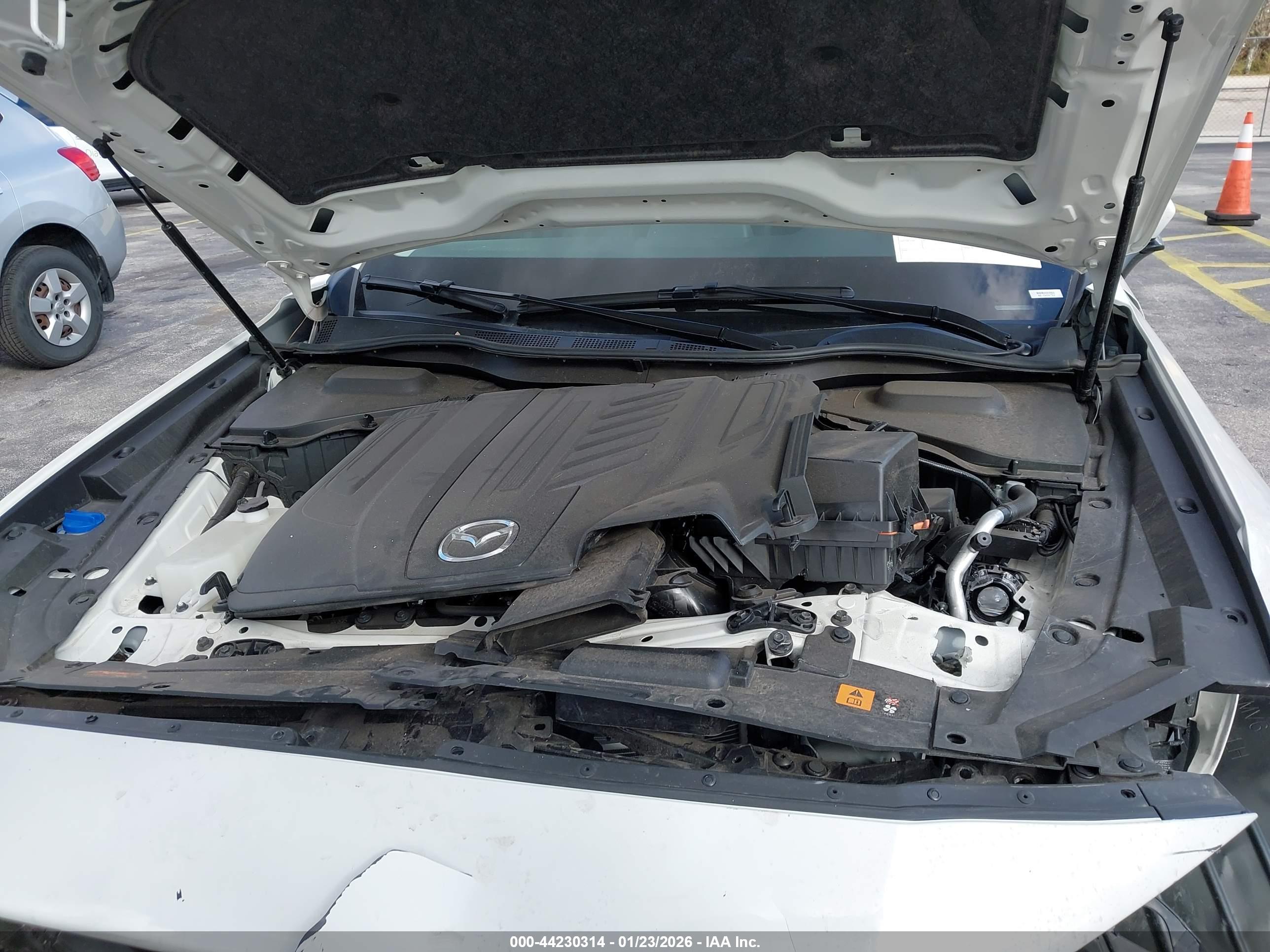 MAZDA CX-90 image 10