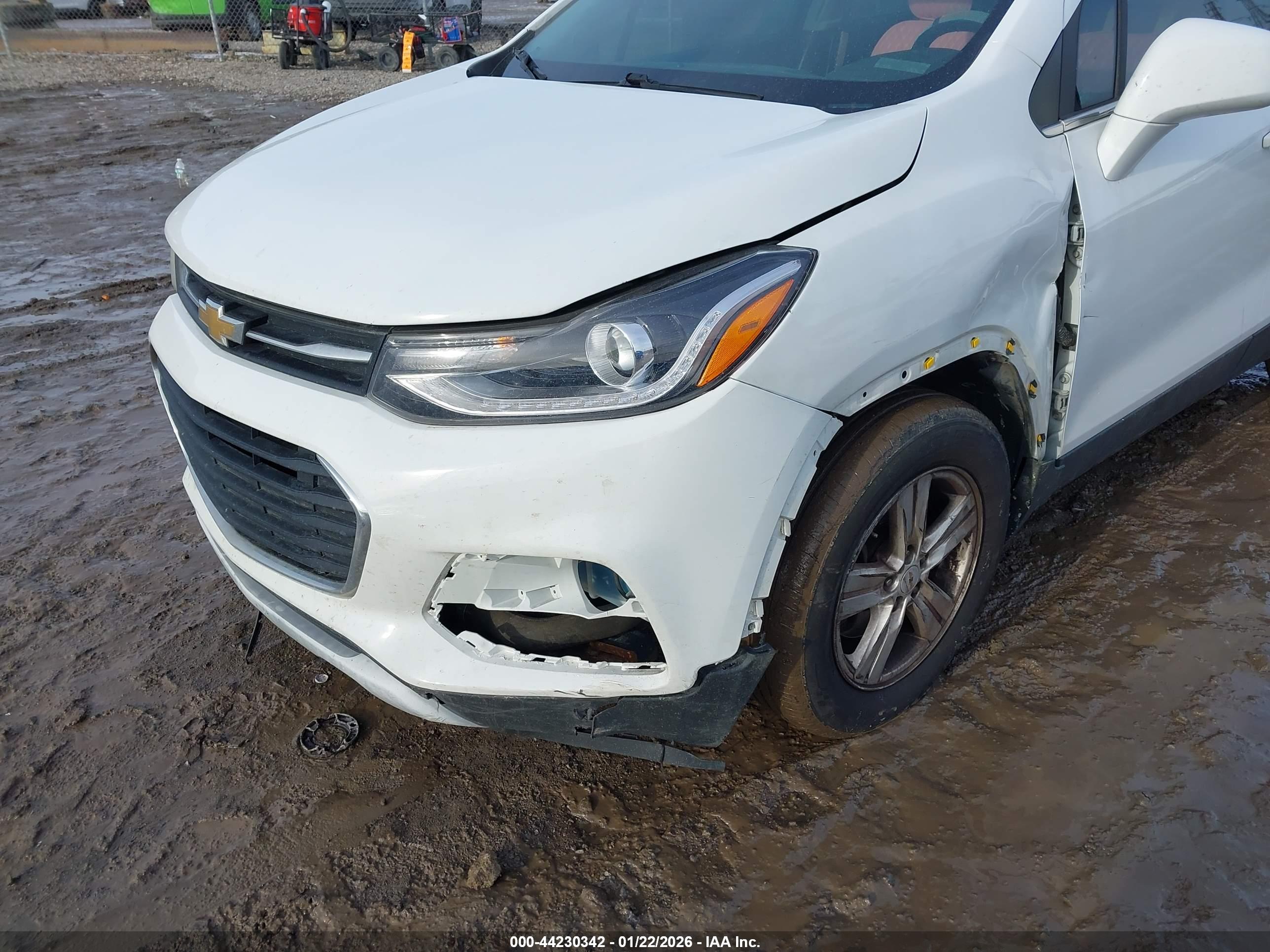CHEVROLET TRAX image 6
