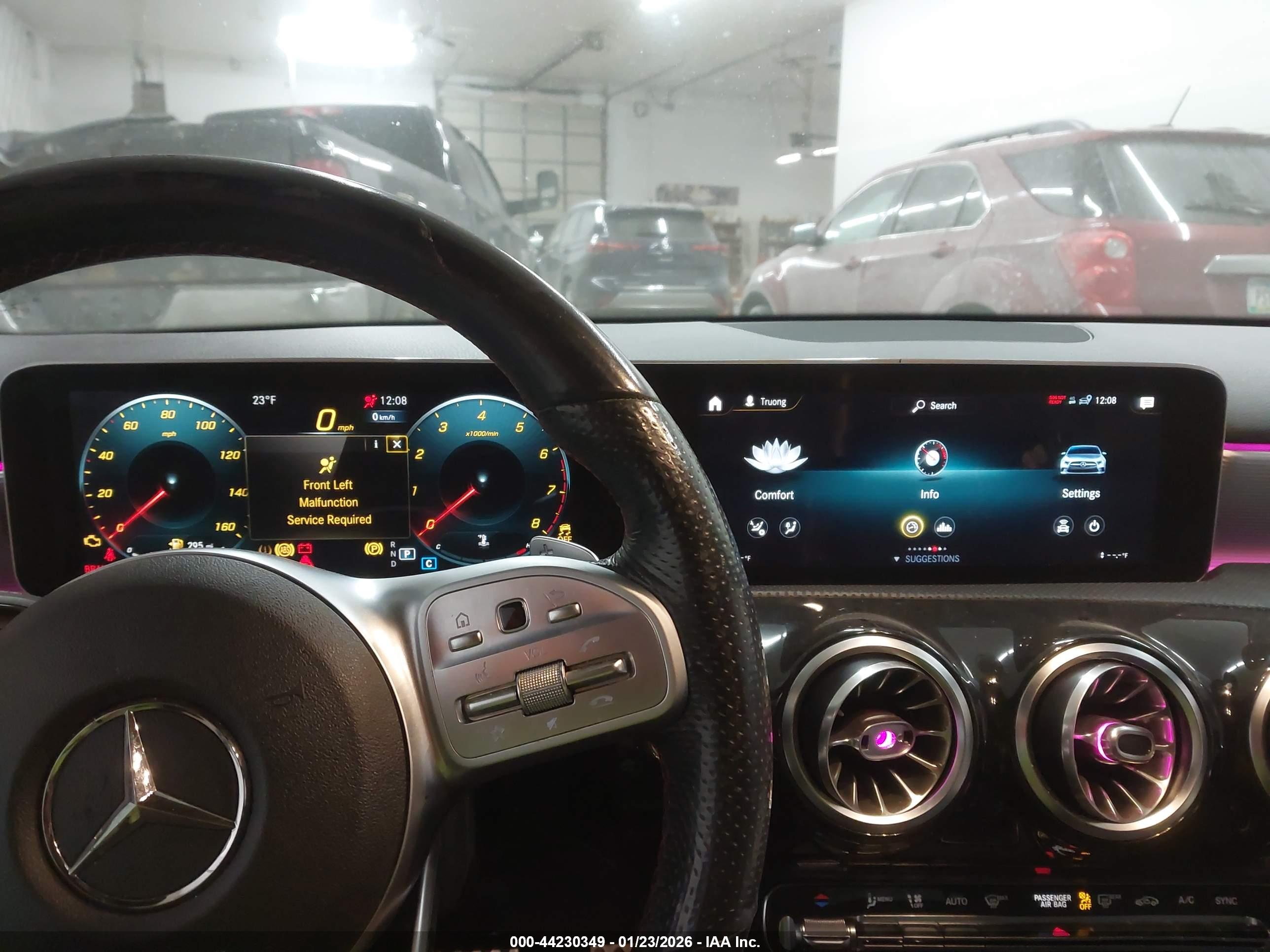 MERCEDES-BENZ A image 7