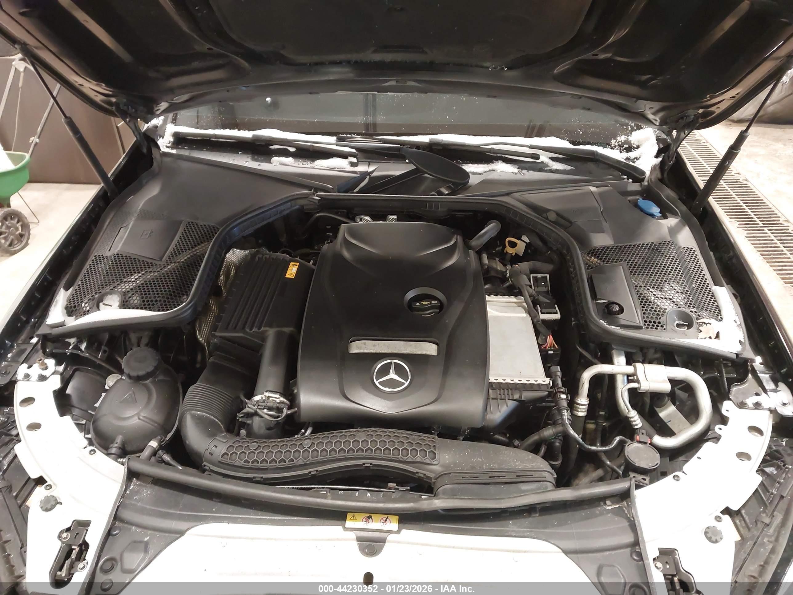 MERCEDES-BENZ C image 10