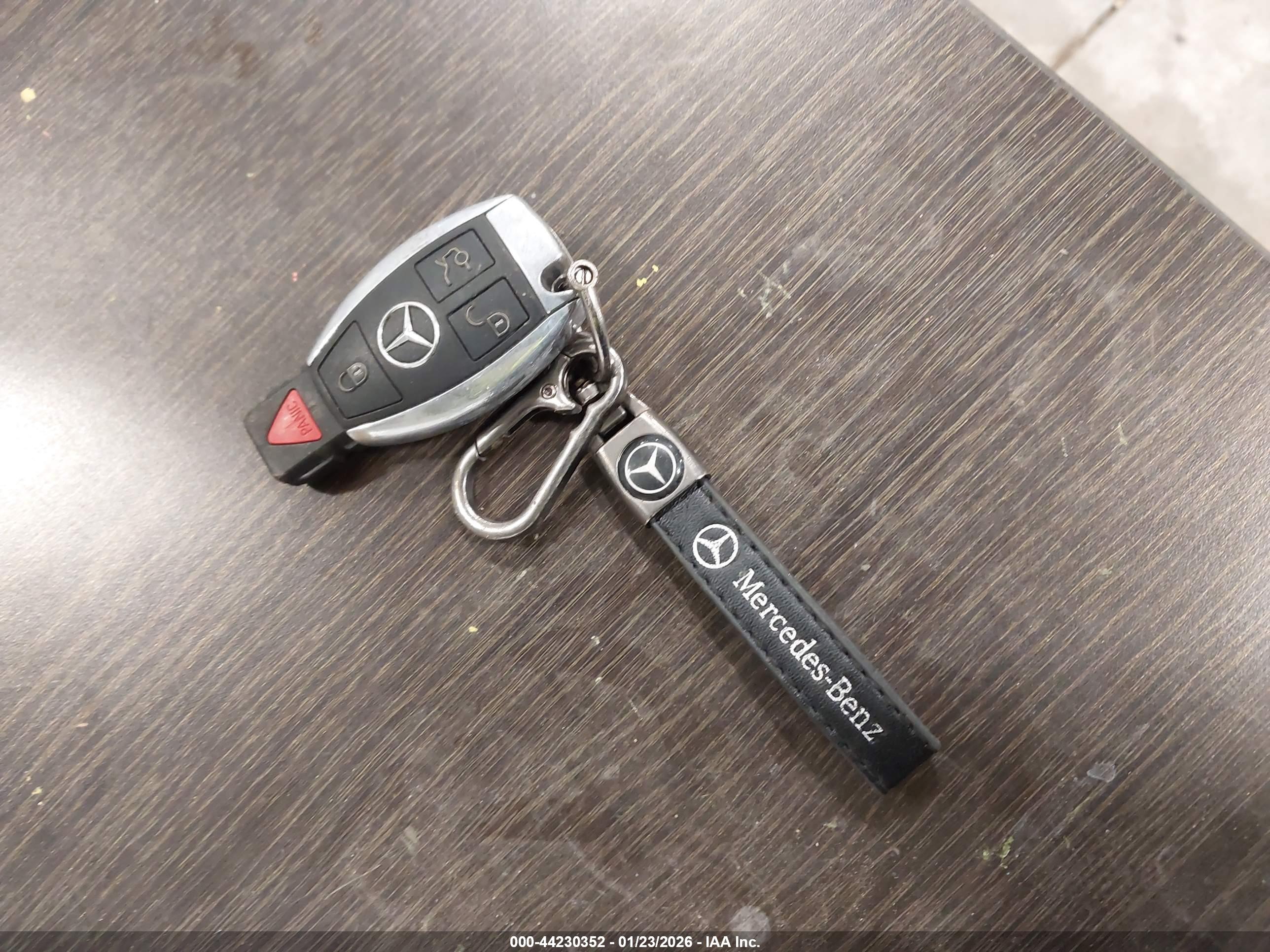 MERCEDES-BENZ C image 11