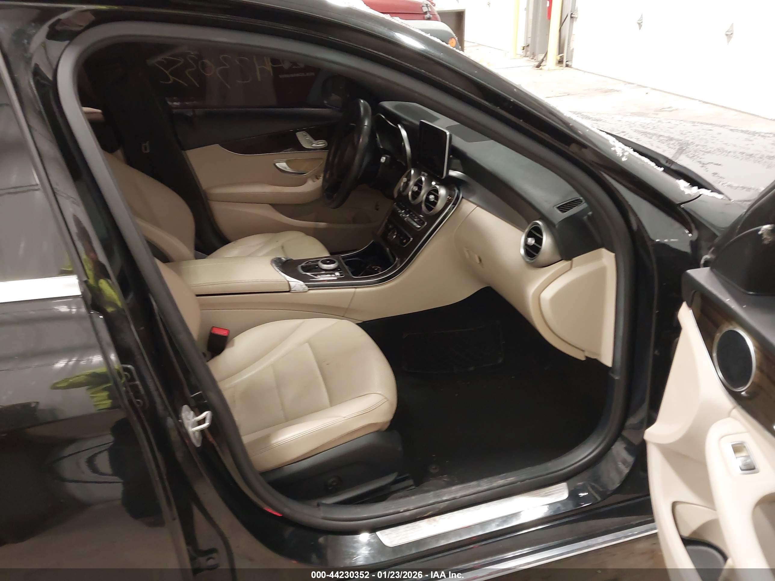 MERCEDES-BENZ C image 5