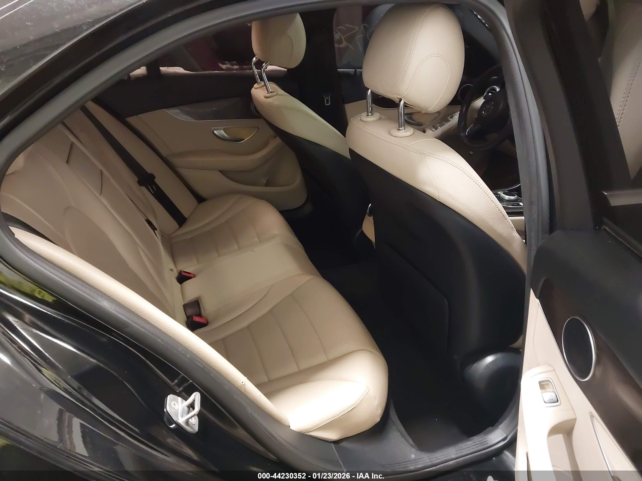 MERCEDES-BENZ C image 8