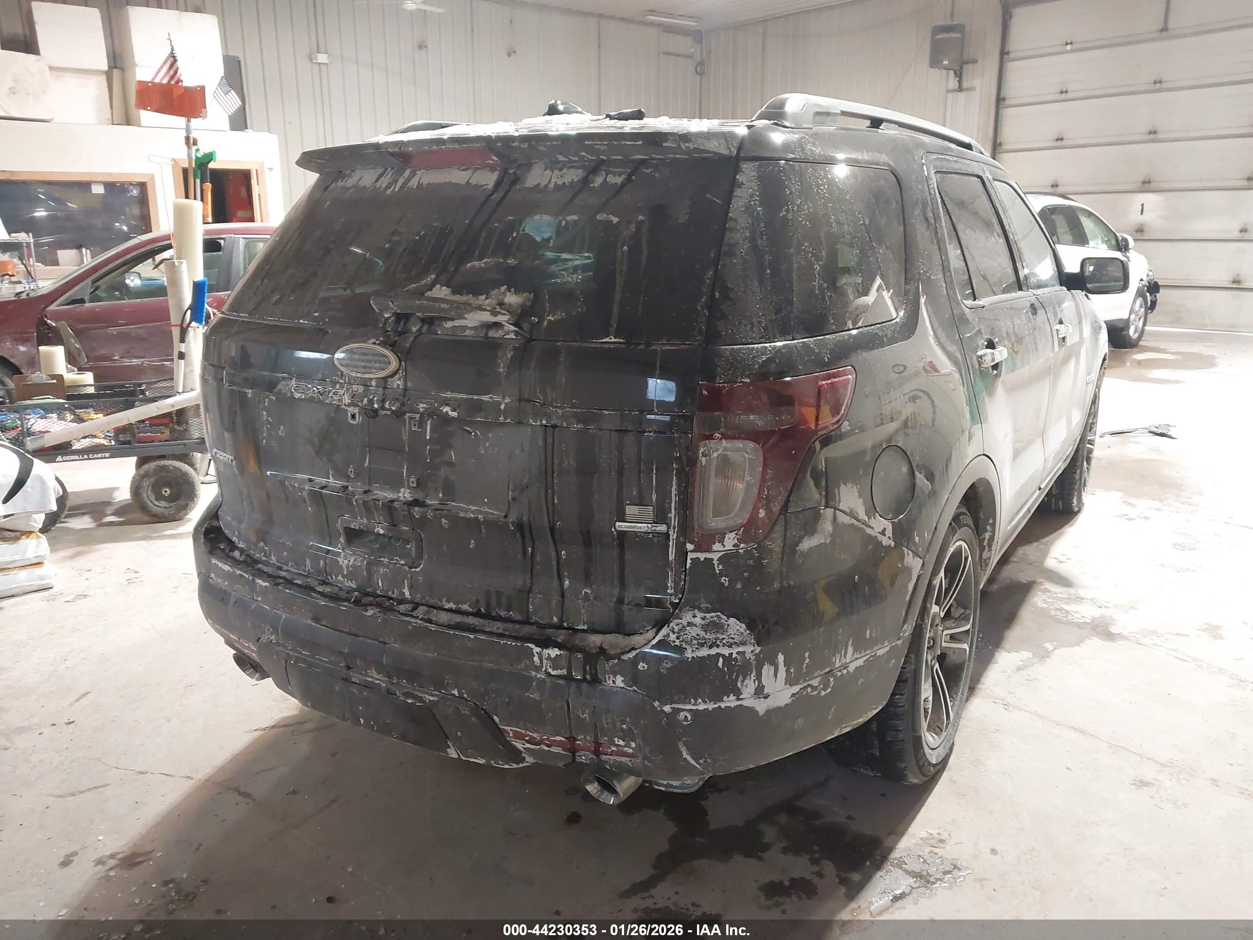 FORD EXPLORER image 4