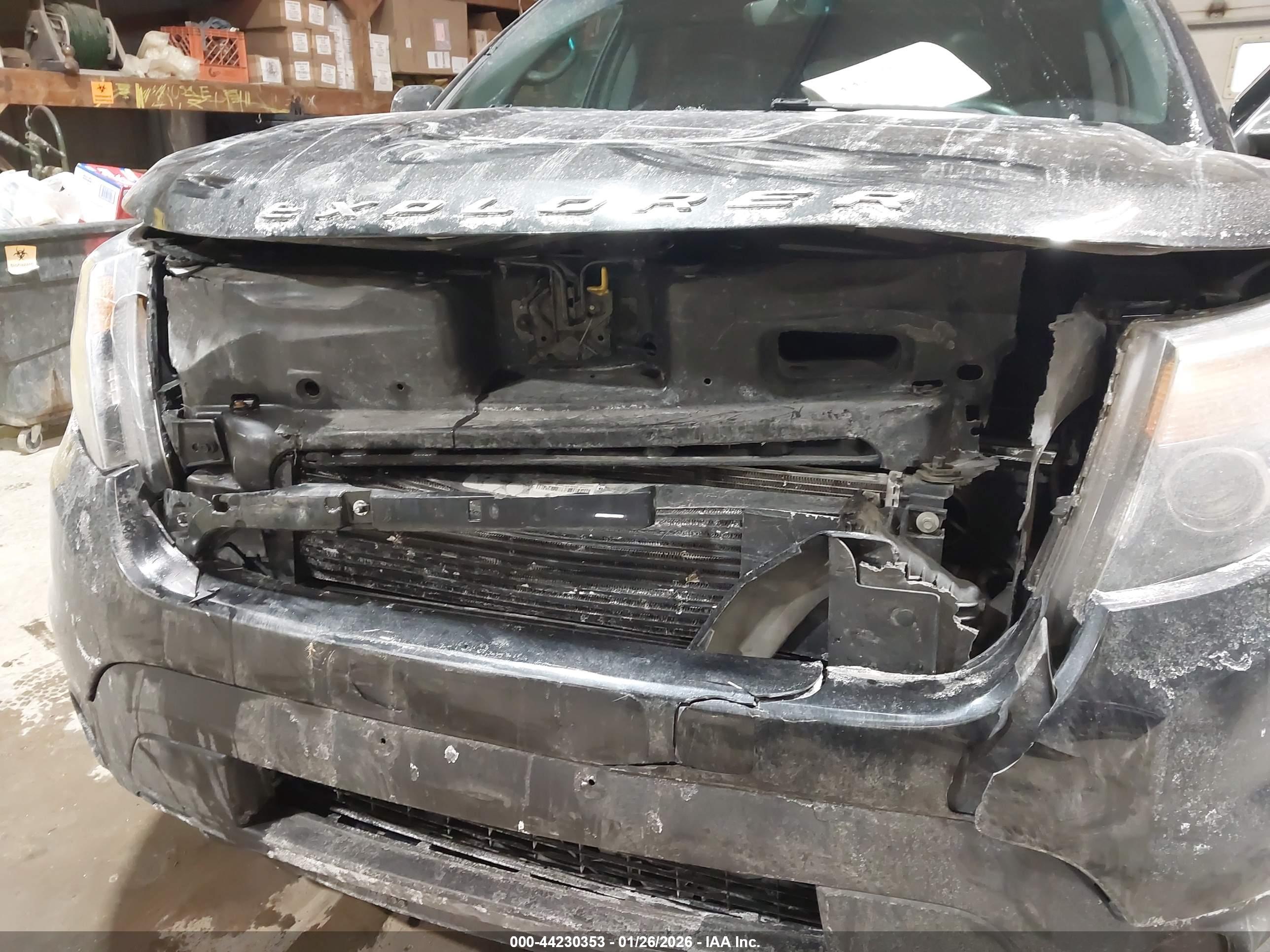 FORD EXPLORER image 6