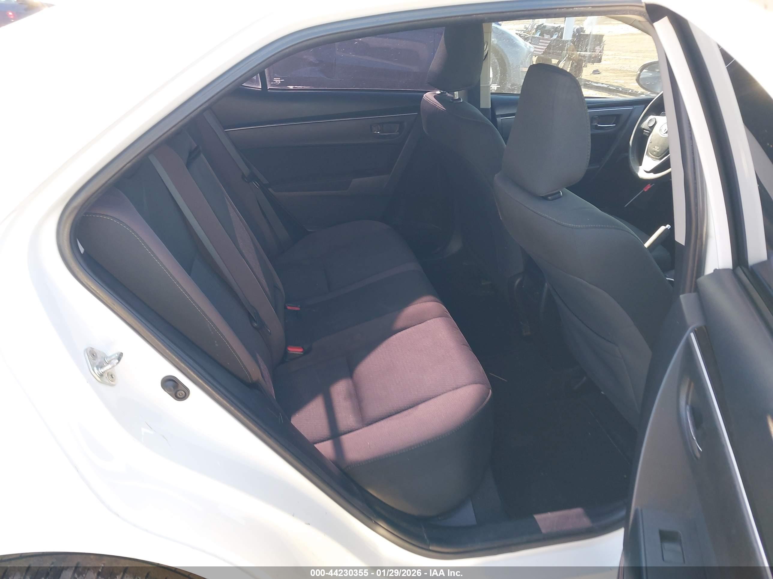 TOYOTA COROLLA image 8