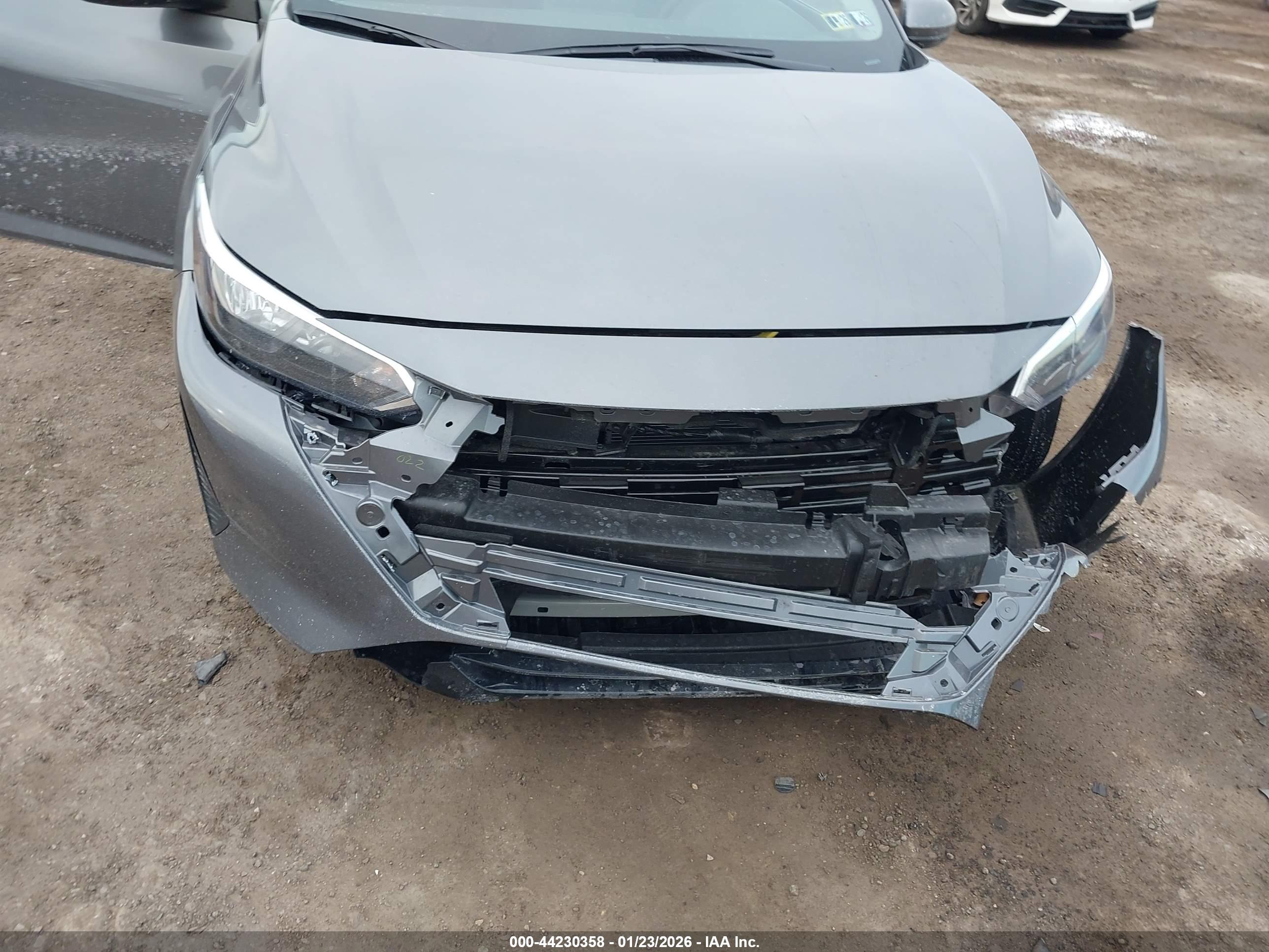 NISSAN SENTRA image 6