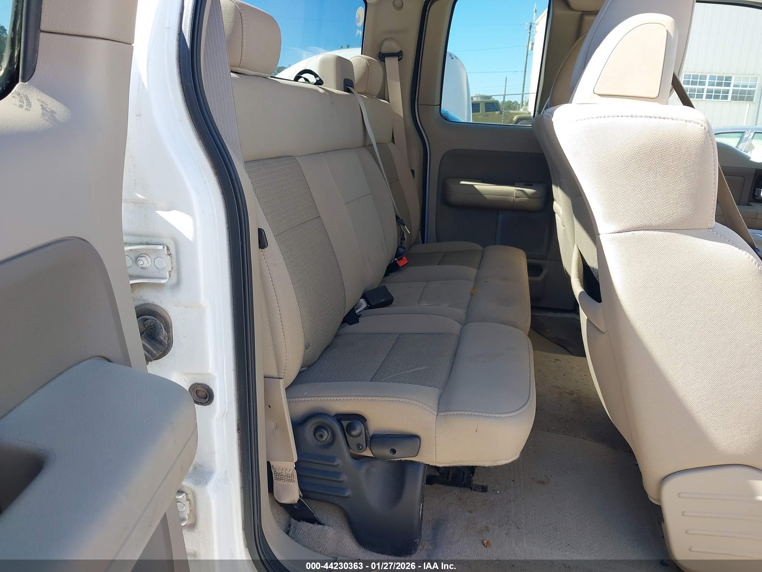 FORD F-150 image 8
