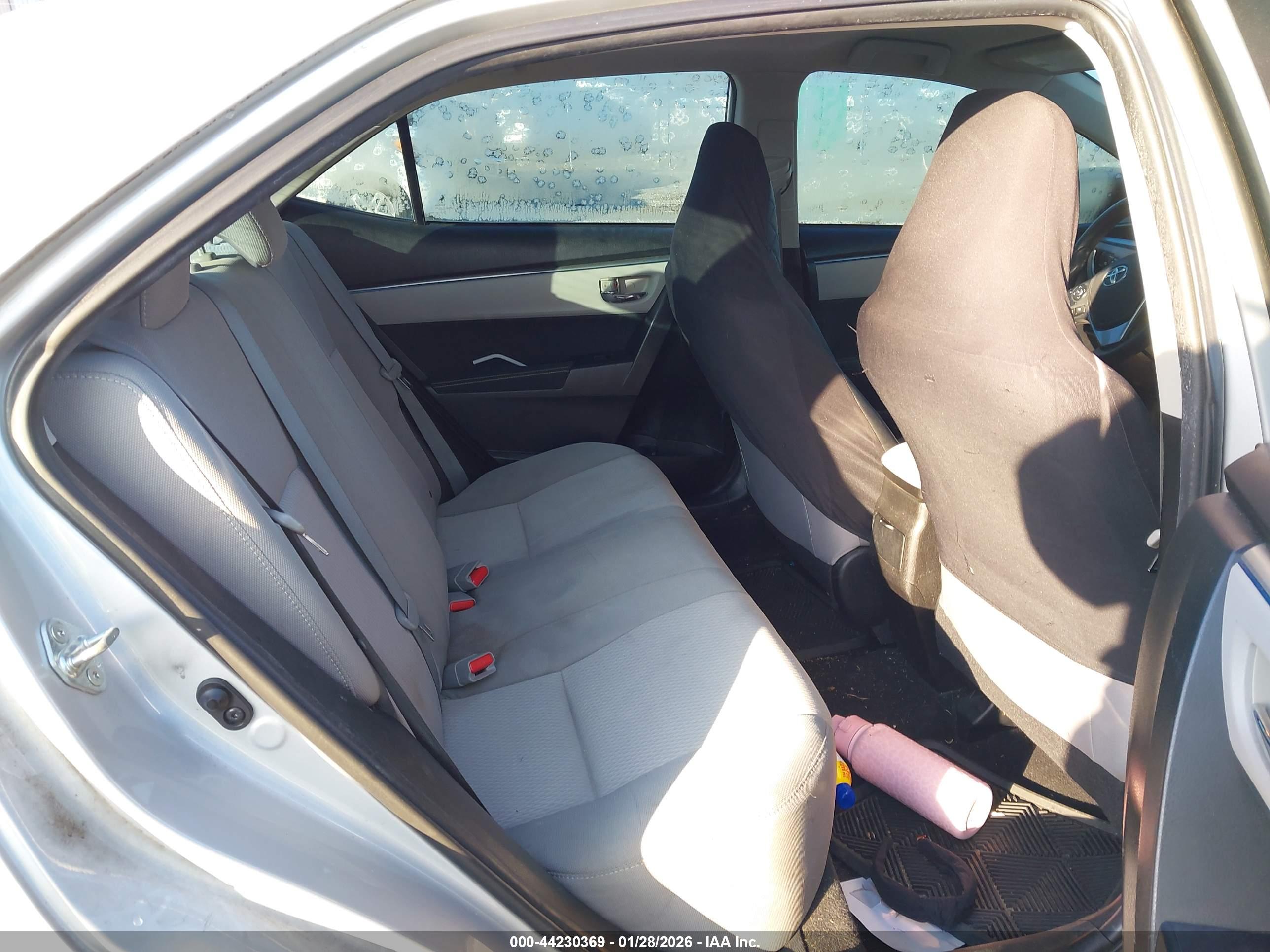 TOYOTA COROLLA image 8