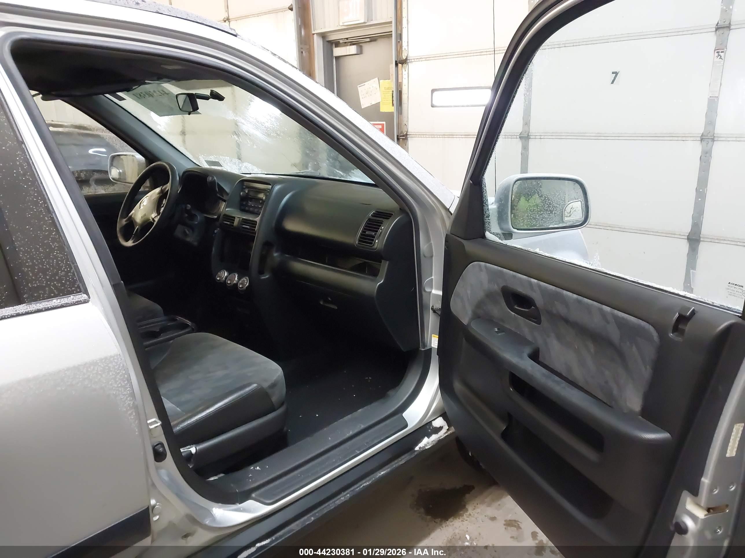 HONDA CR-V image 5