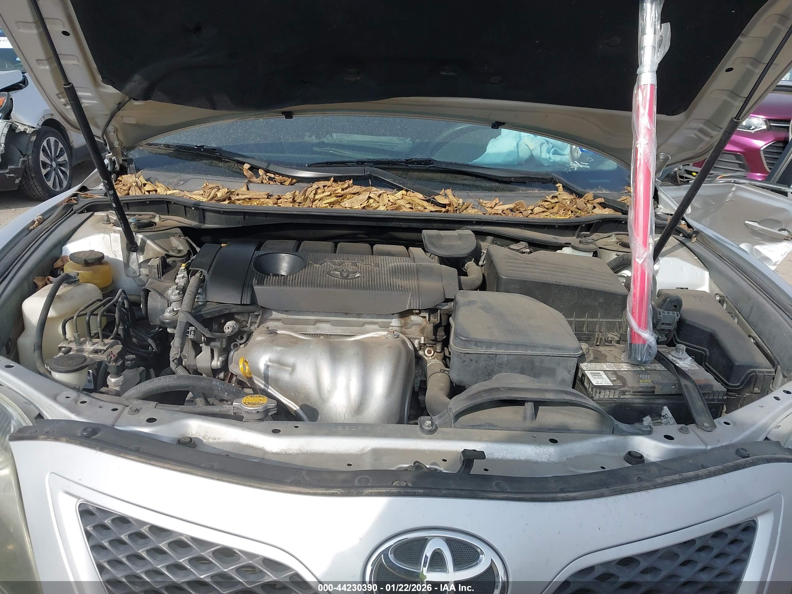 TOYOTA CAMRY image 10
