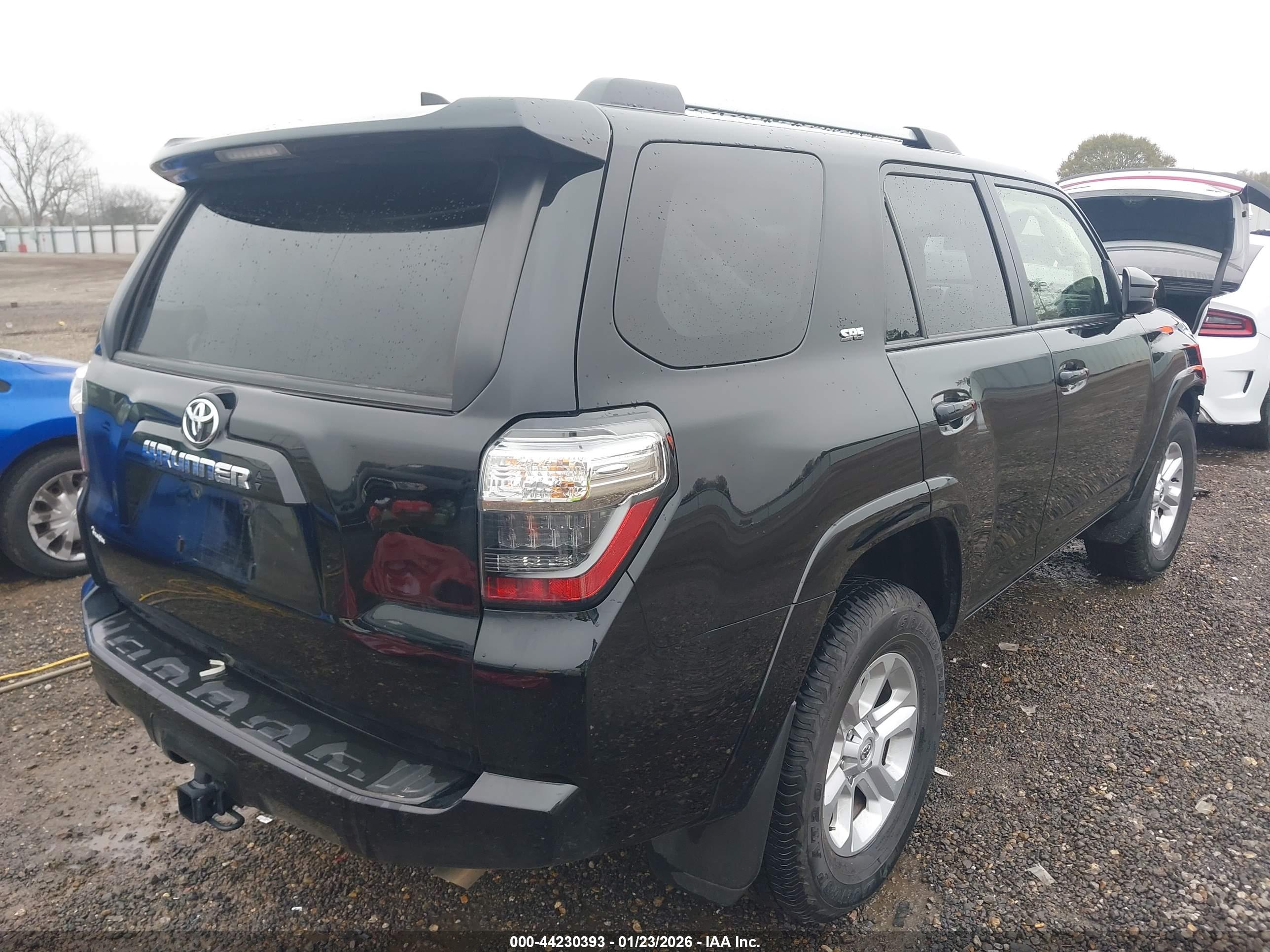 TOYOTA 4RUNNER image 4