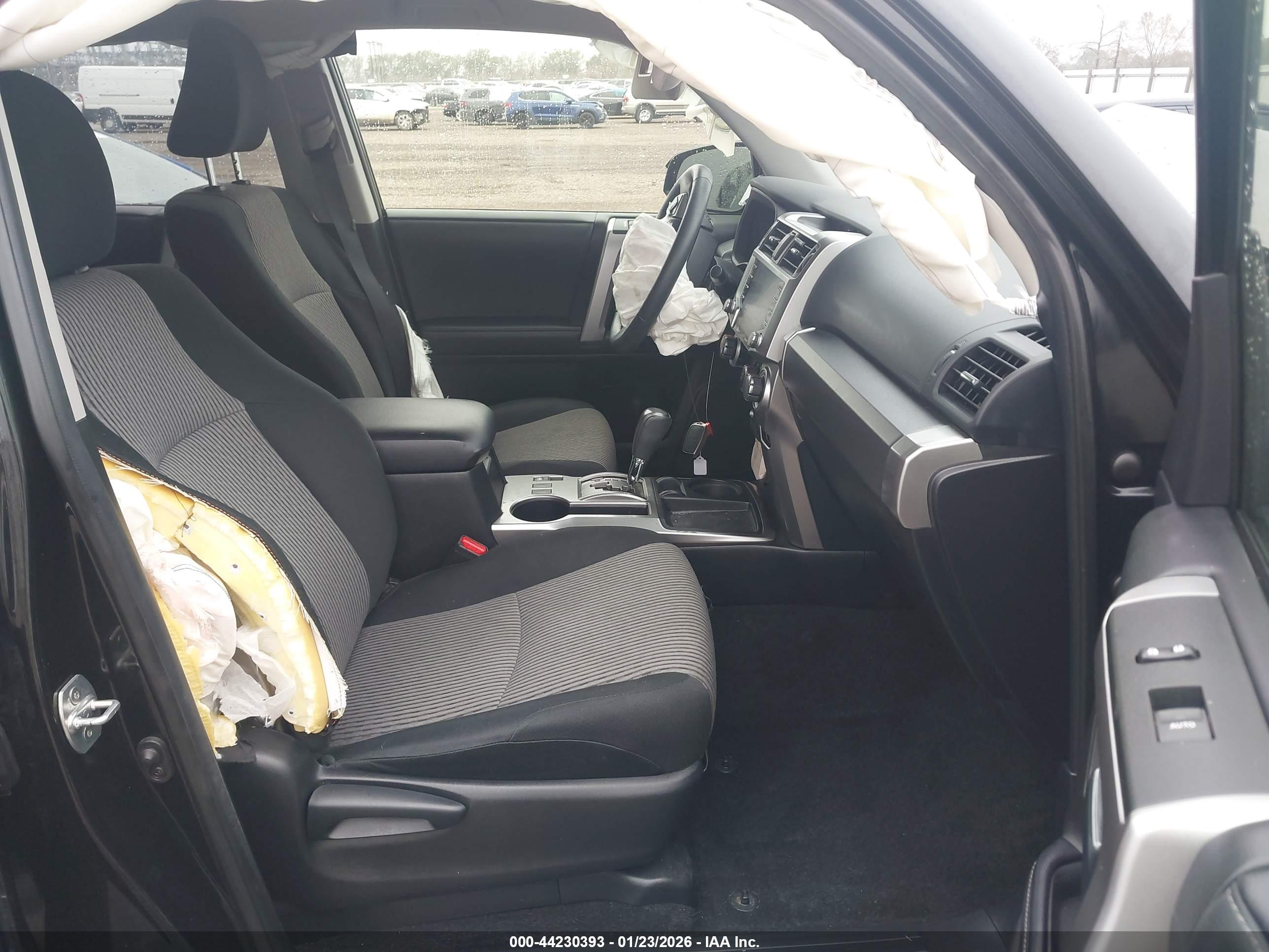 TOYOTA 4RUNNER image 5