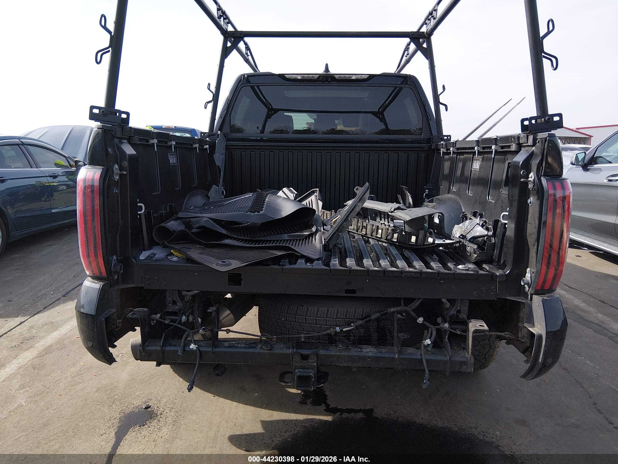 TOYOTA TUNDRA image 6