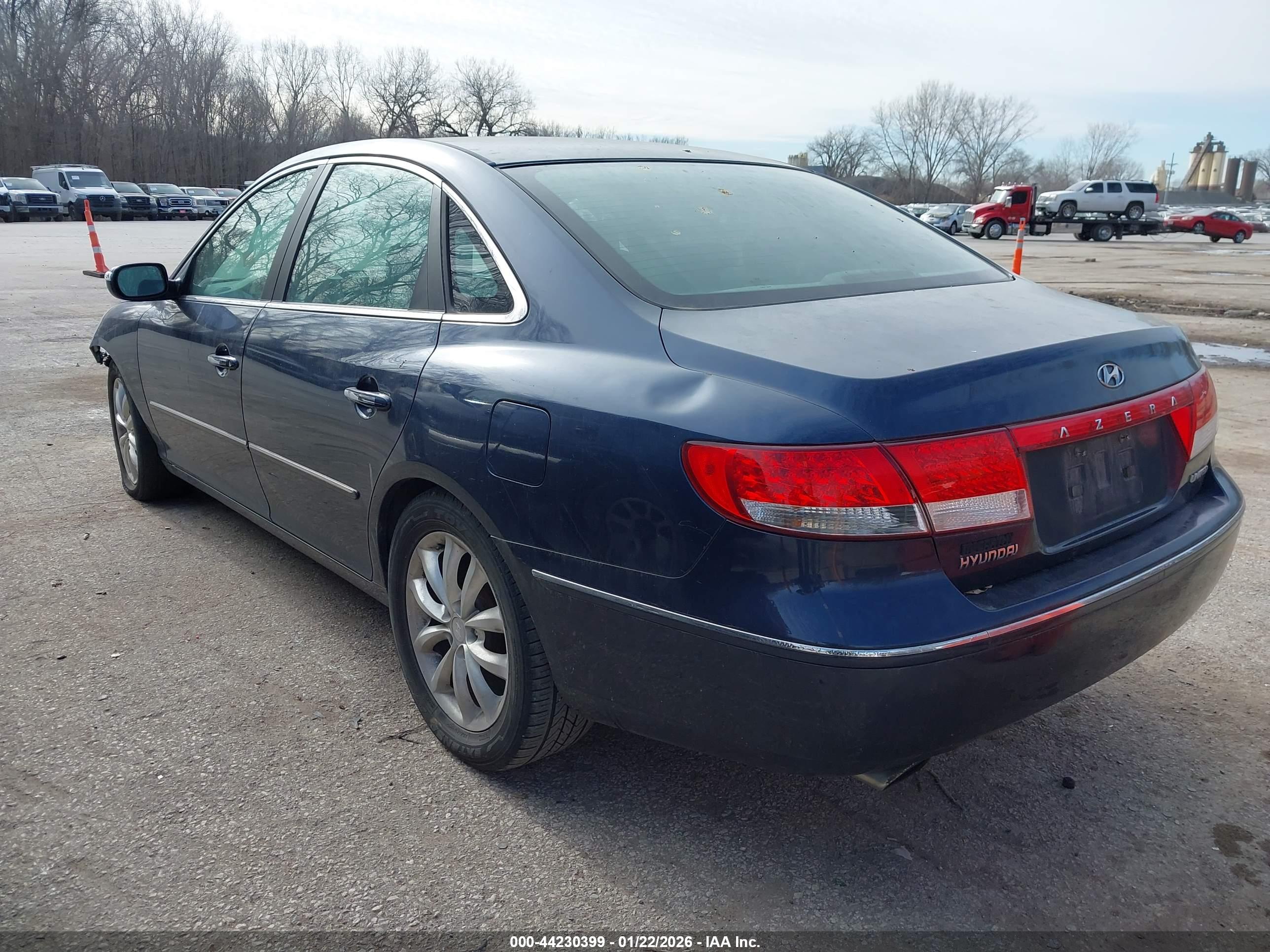 HYUNDAI AZERA image 3