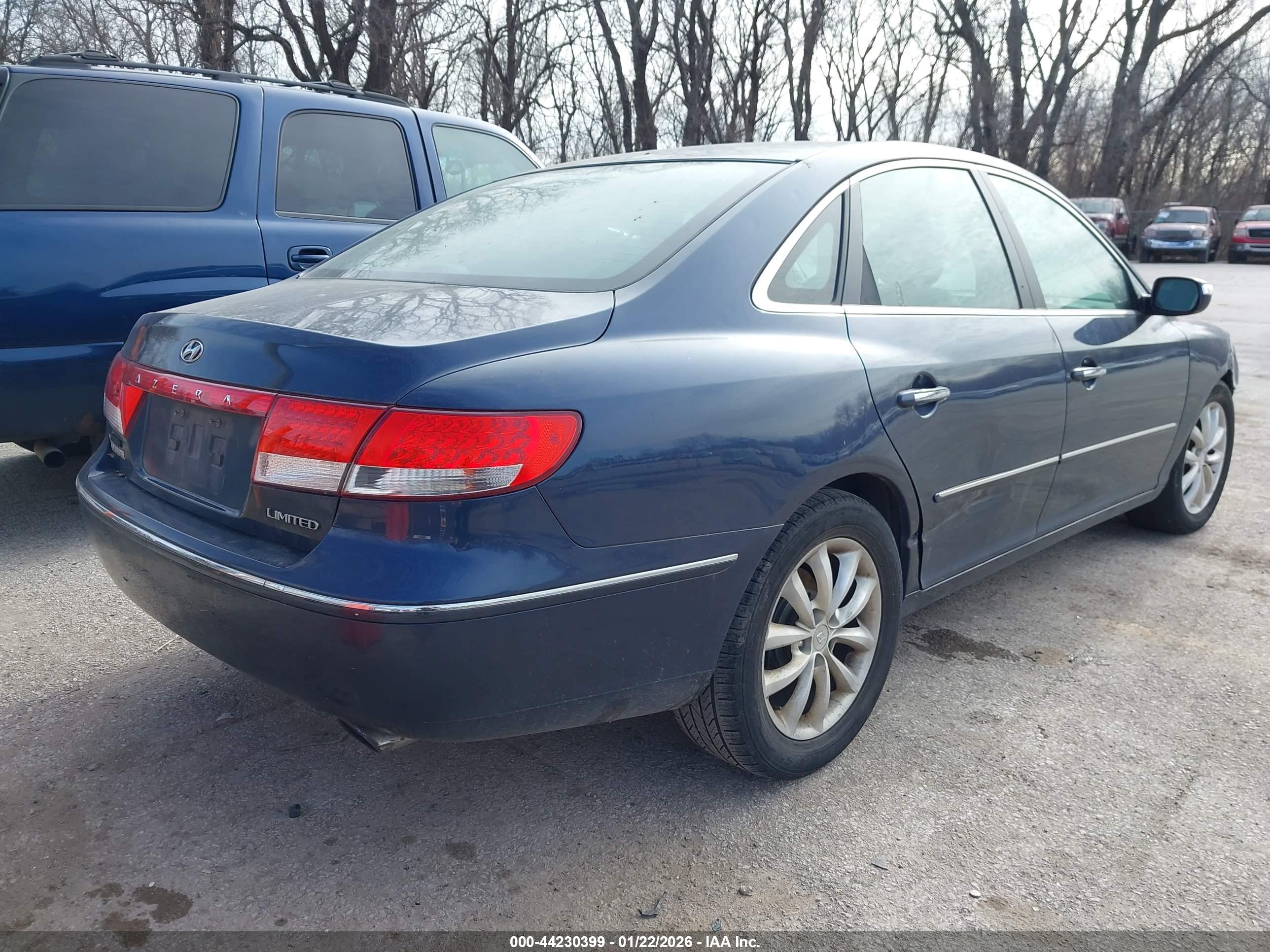 HYUNDAI AZERA image 4