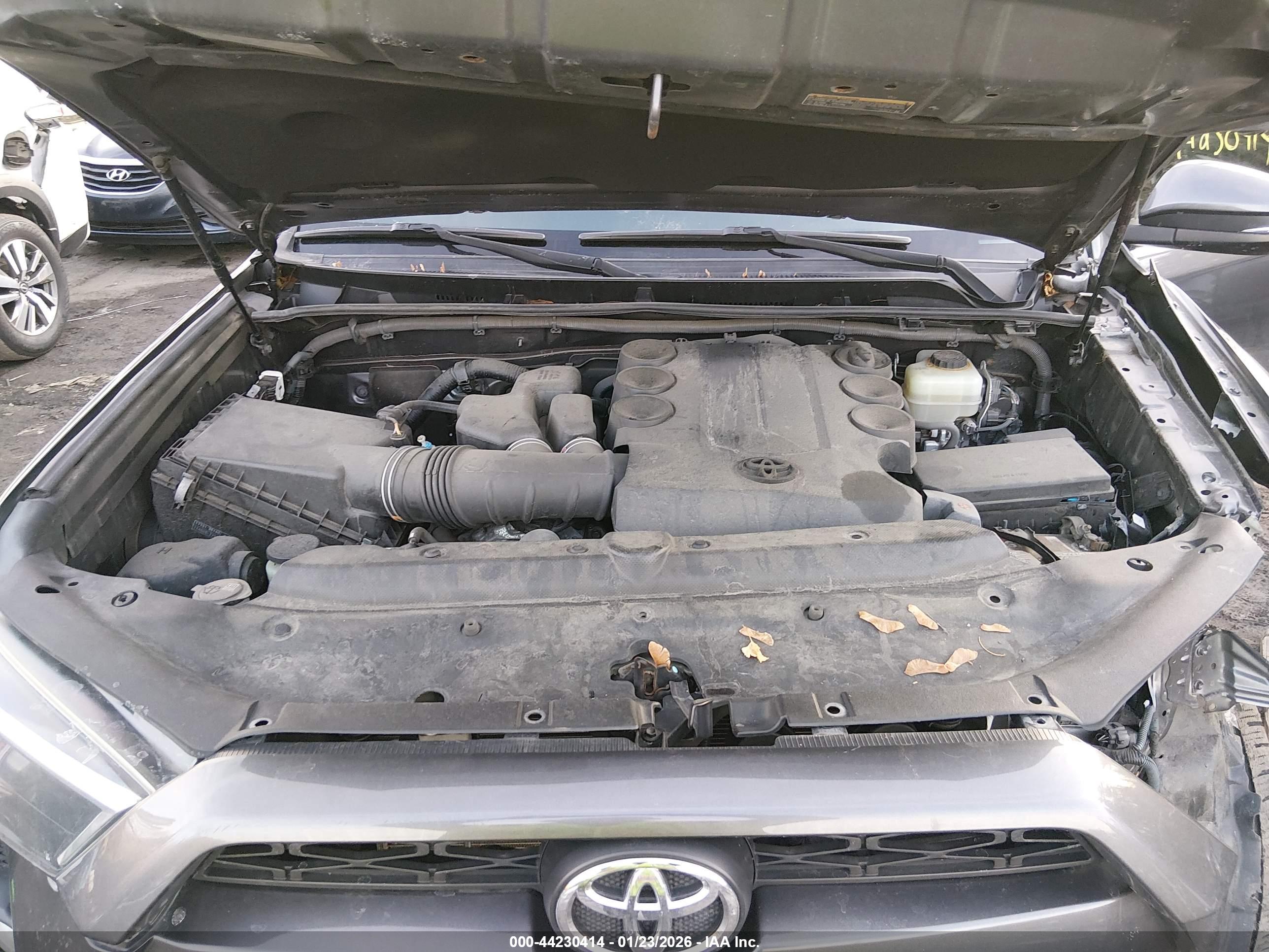 TOYOTA 4RUNNER image 10