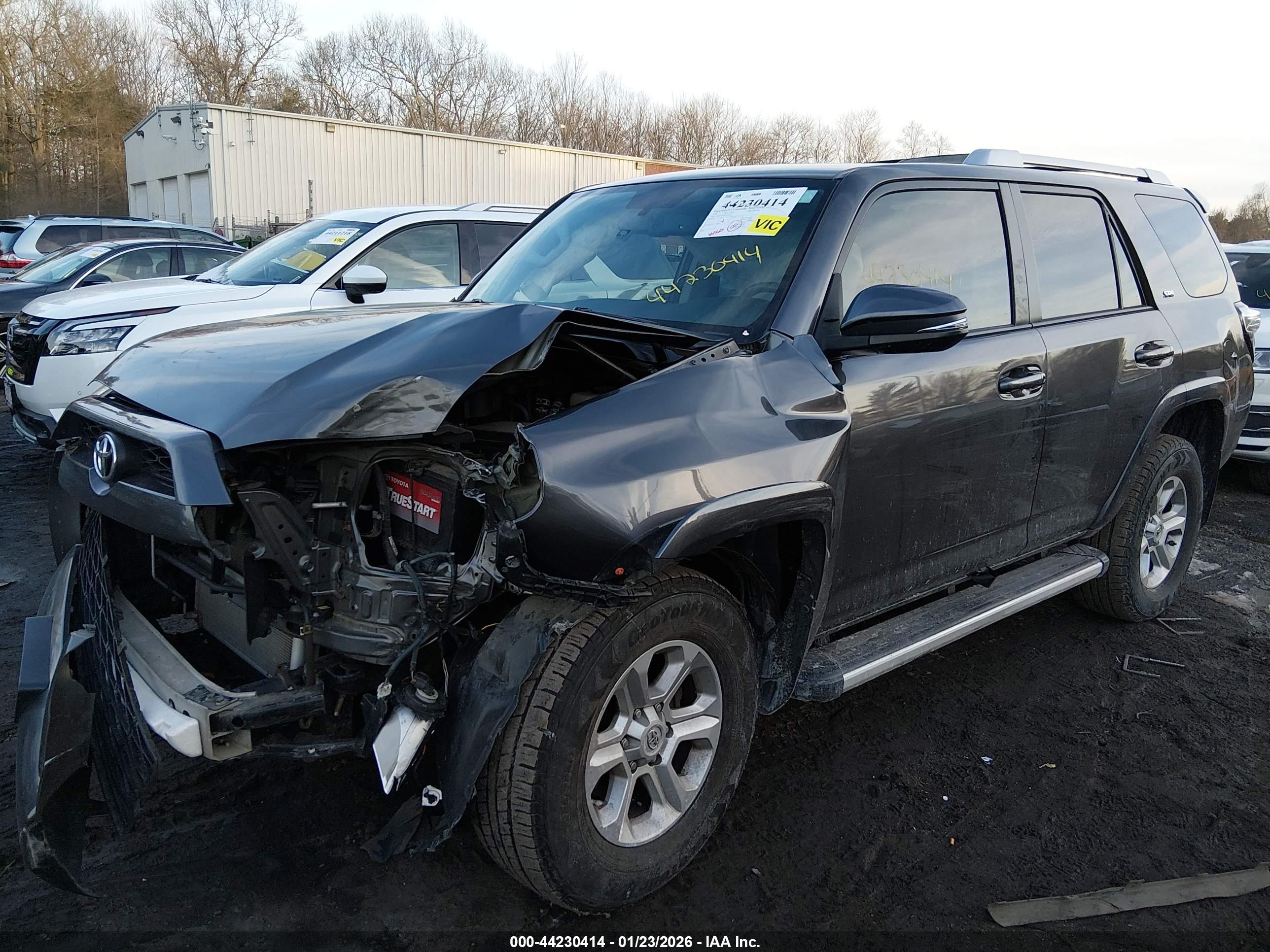 TOYOTA 4RUNNER image 2