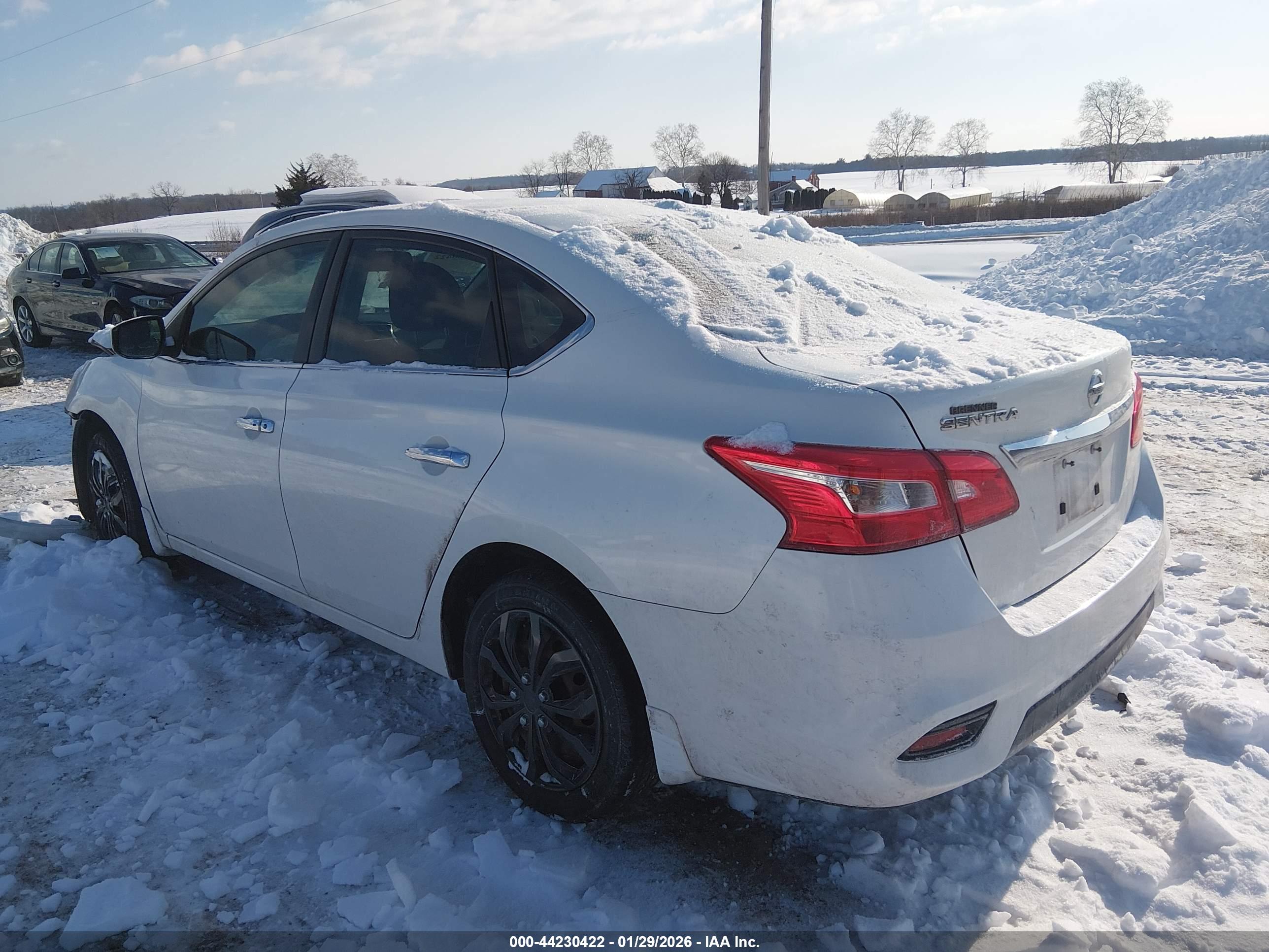 NISSAN SENTRA image 3