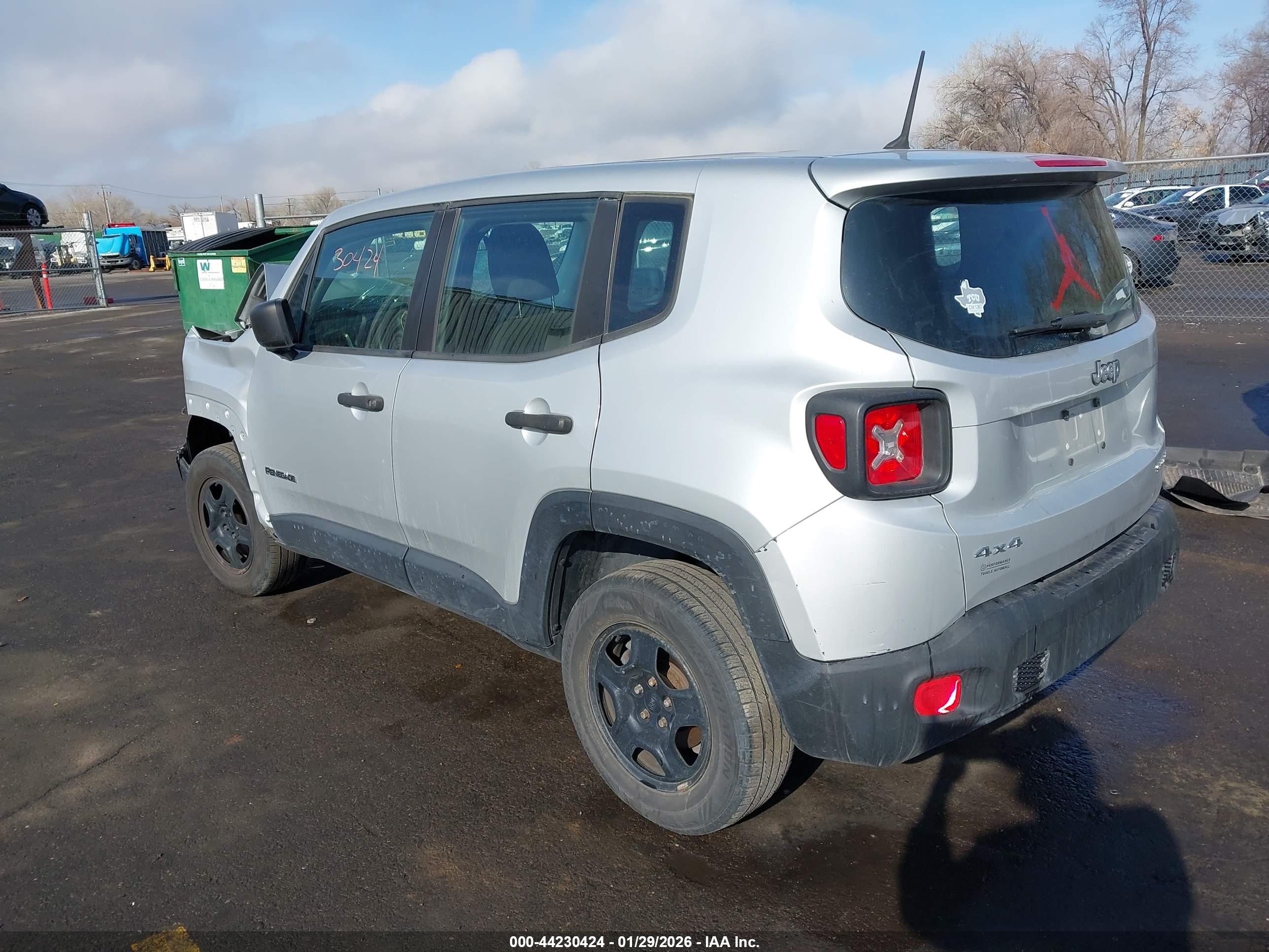 JEEP RENEGADE image 3