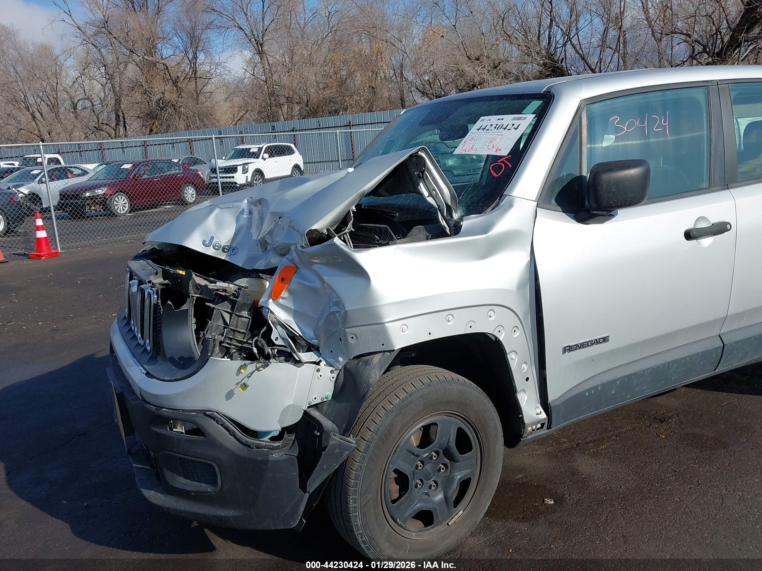 JEEP RENEGADE image 6