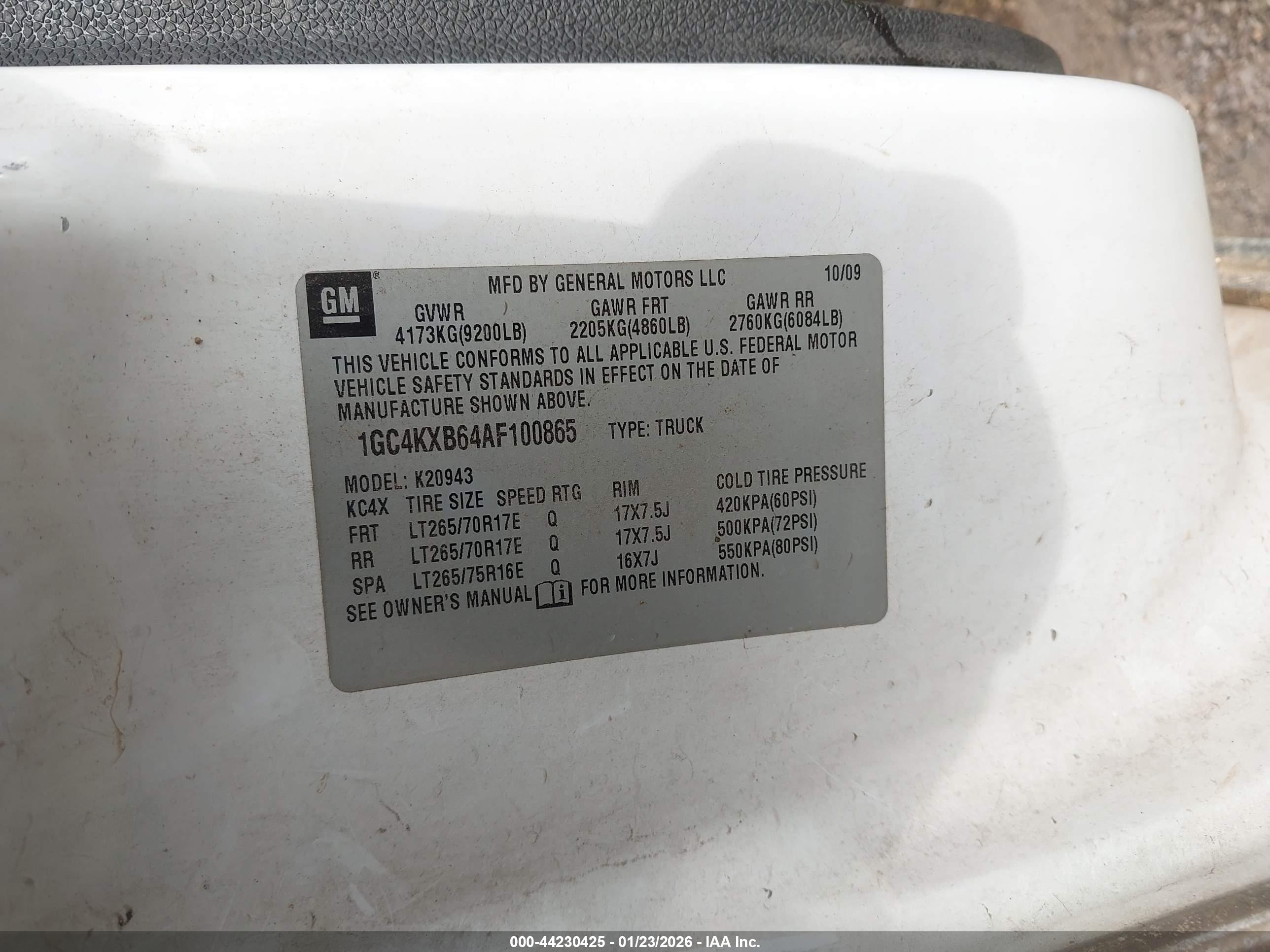 CHEVROLET SILVERADO image 9