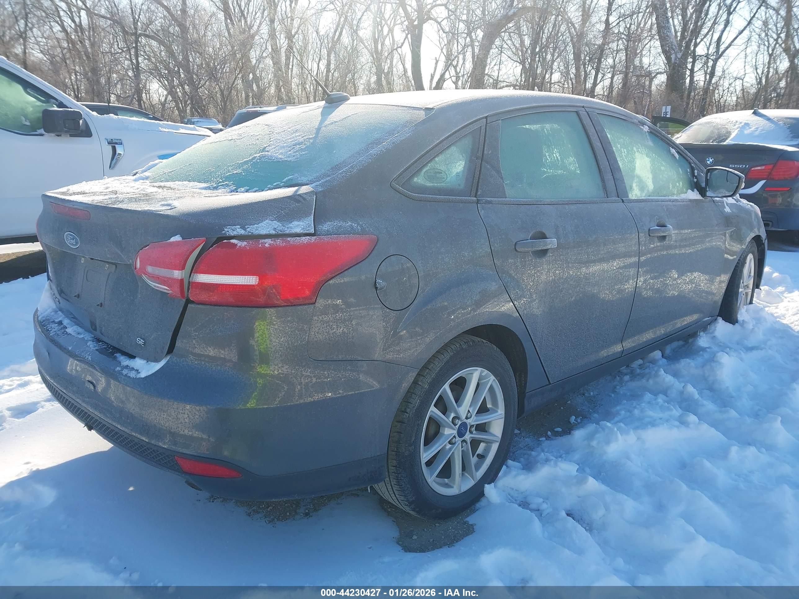 FORD FOCUS image 4