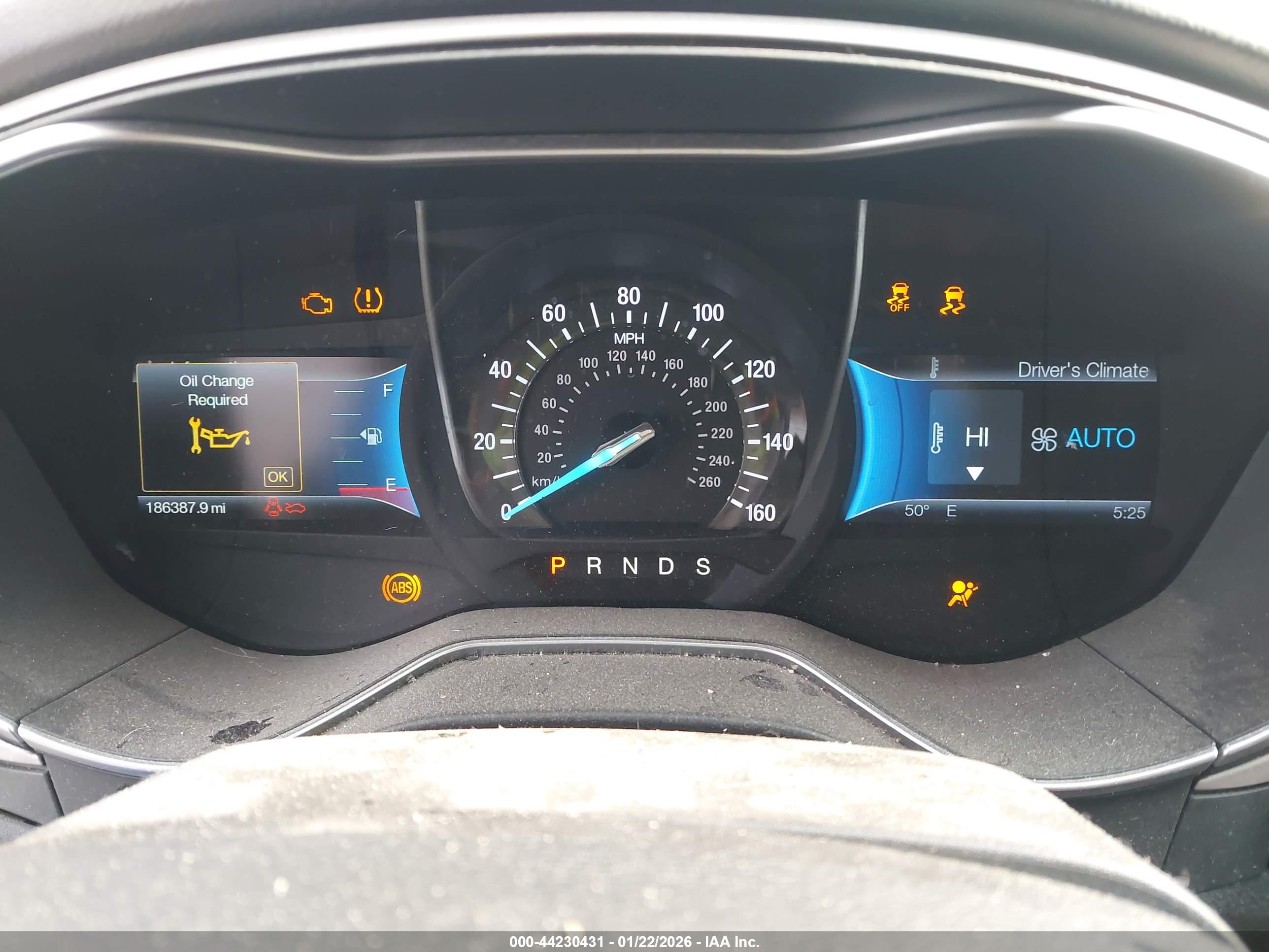 FORD FUSION image 7