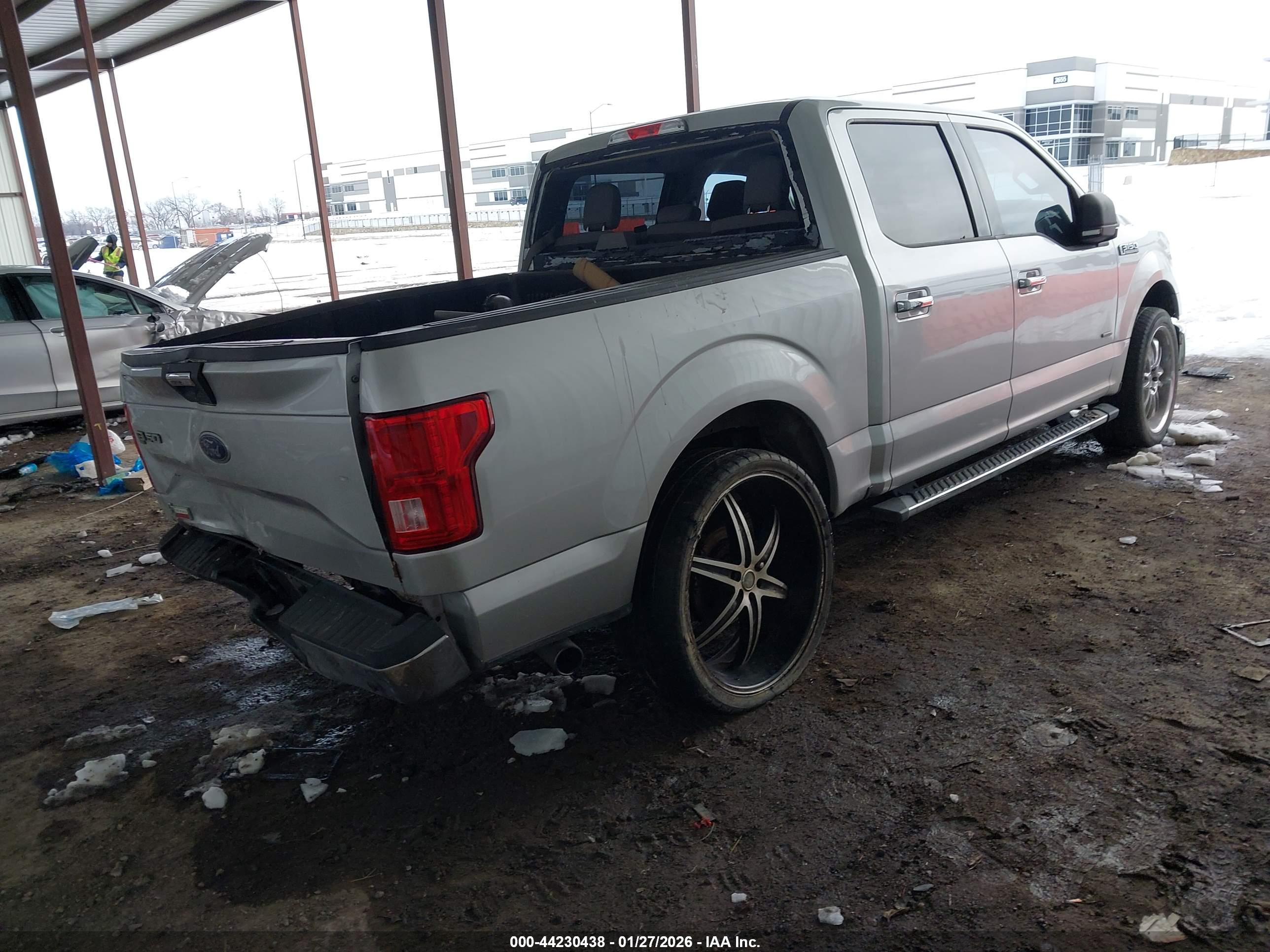 FORD F-150 image 4